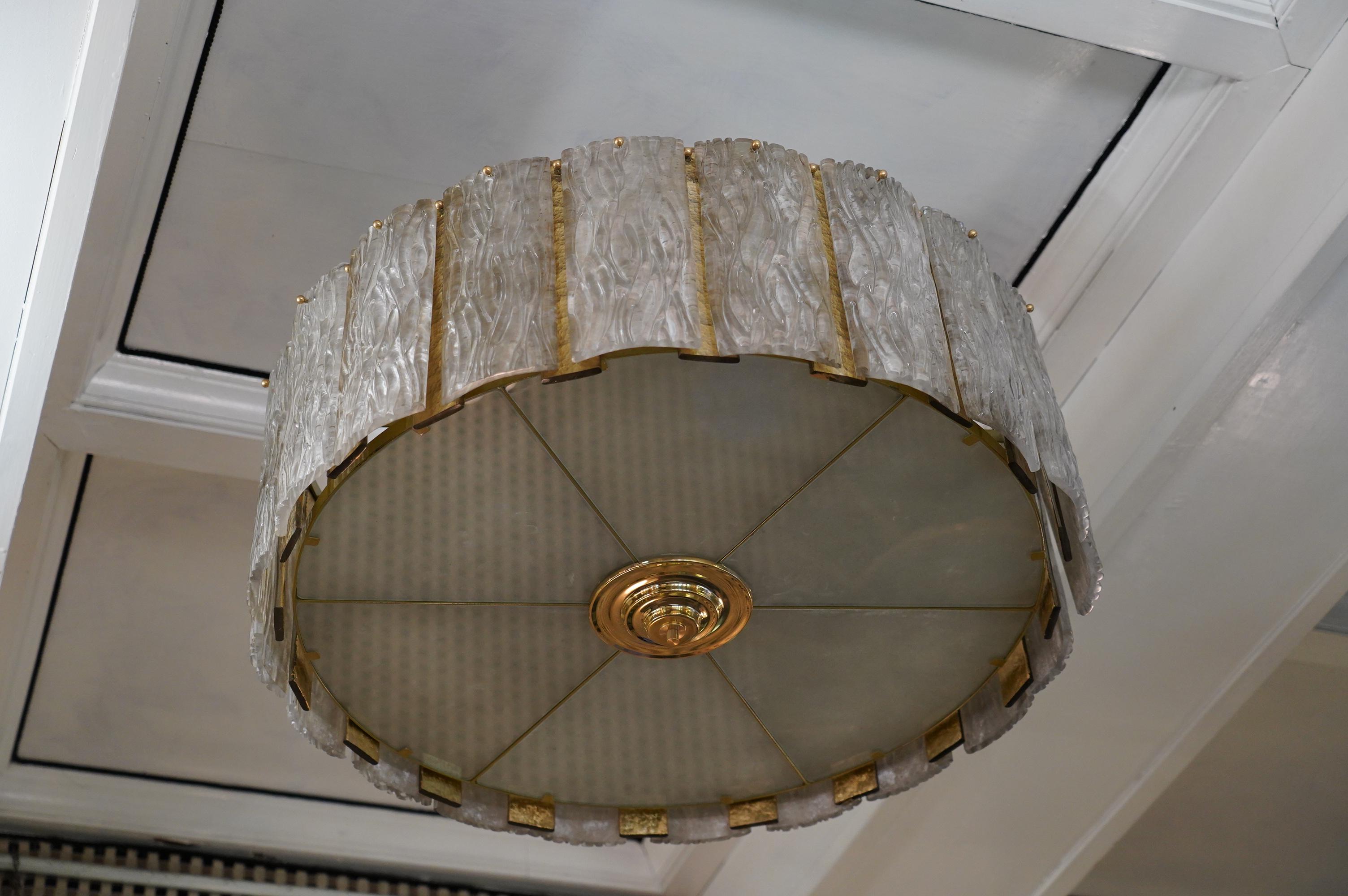 Murano Round Art Glass and Brass Midcentury Chandeliers, 1970 In Good Condition For Sale In Rome, IT