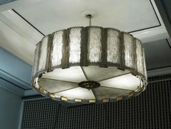 Lustres et pendentifs du milieu du siècle en verre d'art rond et laiton de Murano, 1970