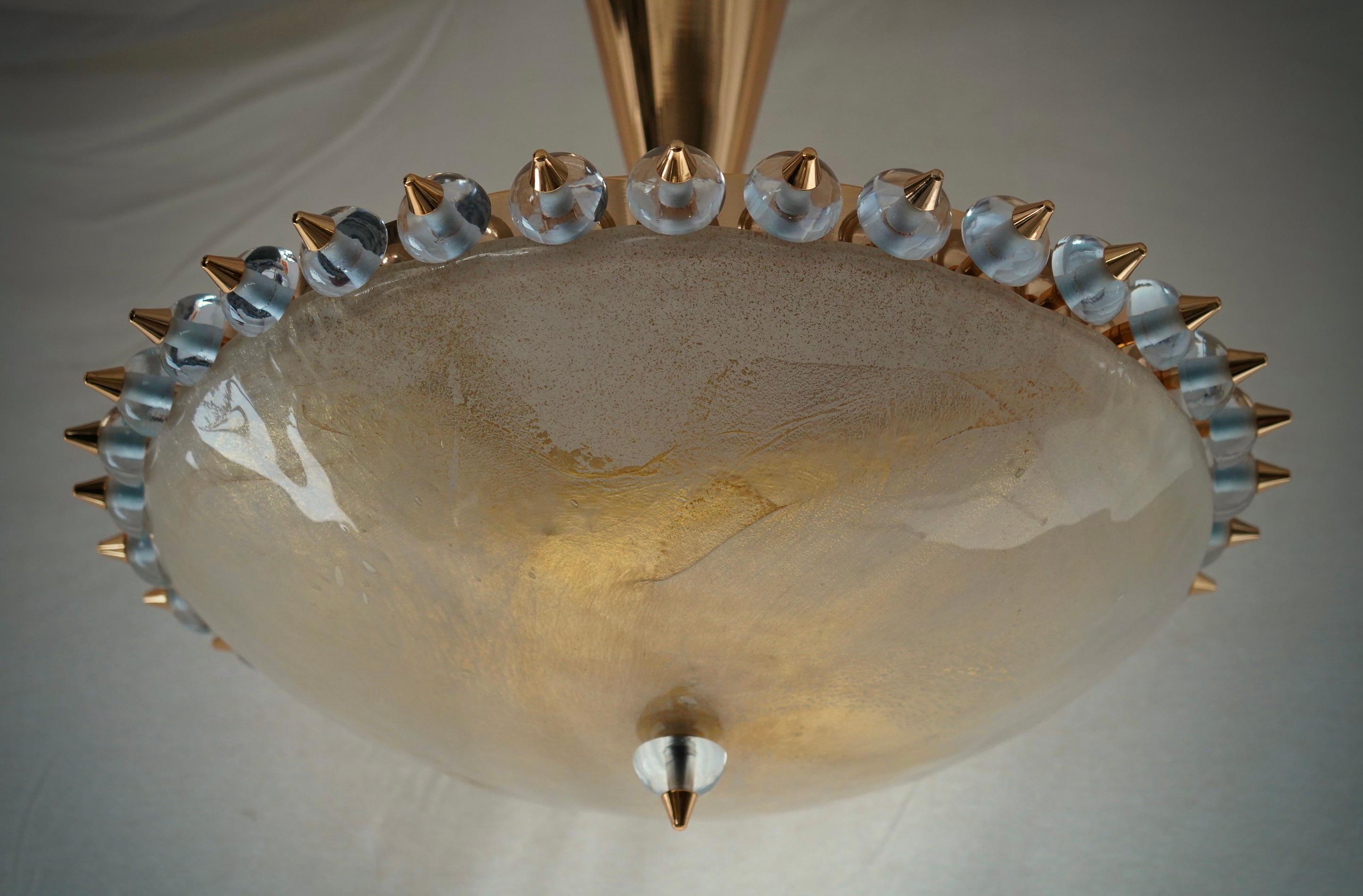 Mid-Century moderno Lampadari e pendenti rotondi di Murano in vetro artistico e ottone del Medioevo, 2000 in vendita