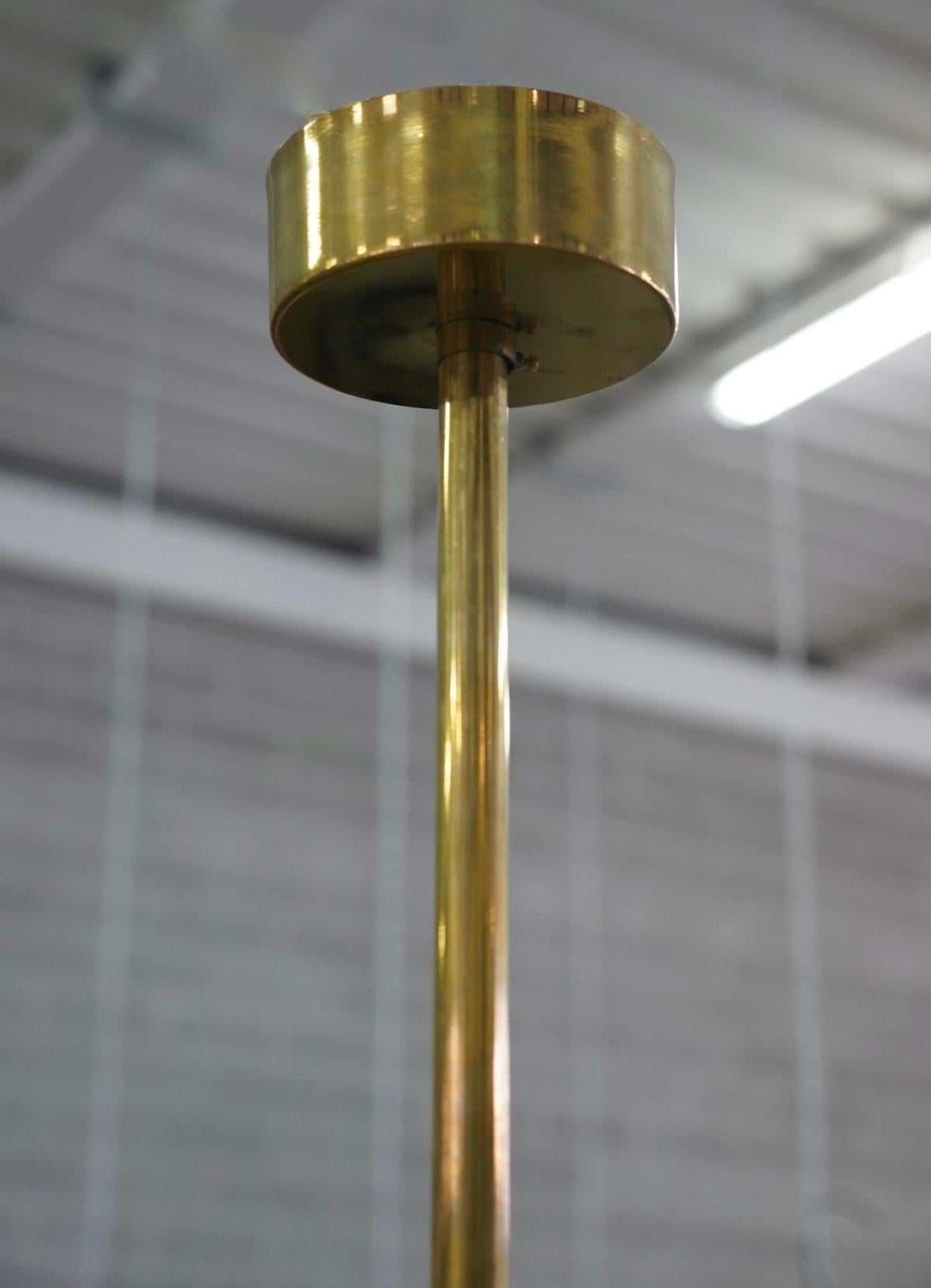 Lampadari e pendenti rotondi di Murano in vetro artistico e ottone del Medioevo, 2020 in vendita 2