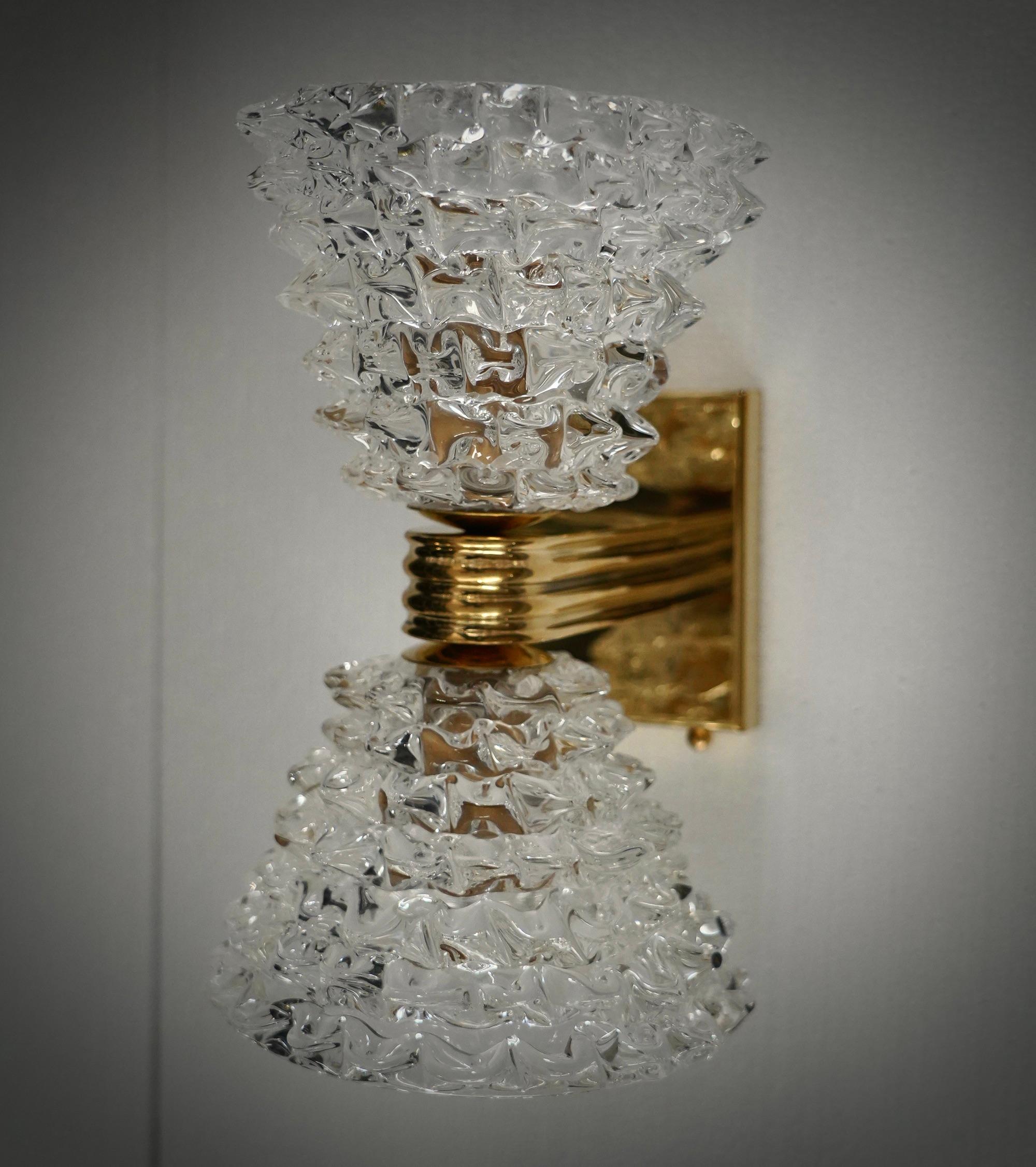 Mid-Century Modern Appliques et appliques d'art rondes de Murano en verre et laiton de couleur transparente, 2000 en vente