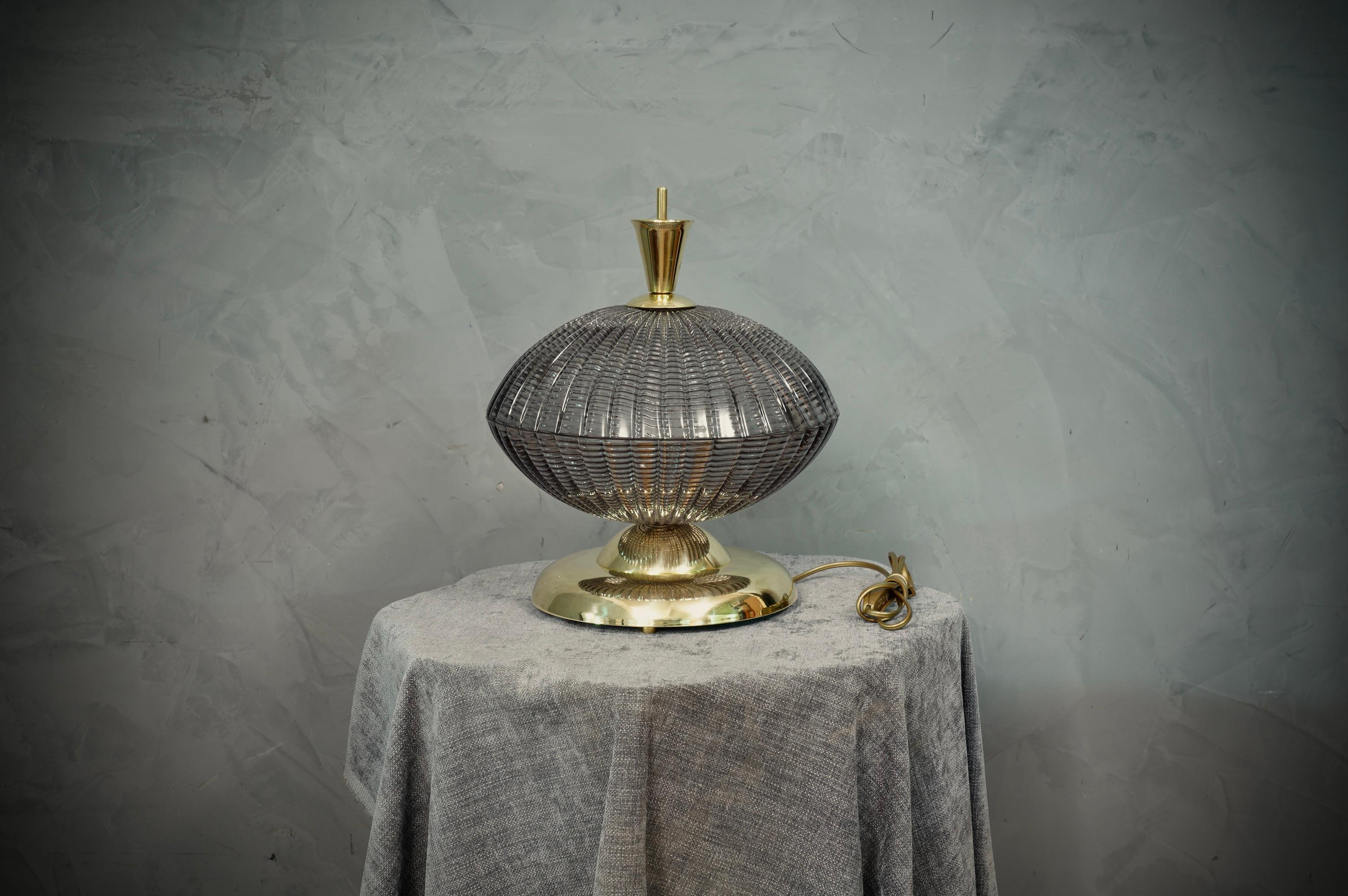 Lampes de table du milieu du siècle dernier en verre d'art de Murano de couleur fumée, 1980 Bon état - En vente à Rome, IT