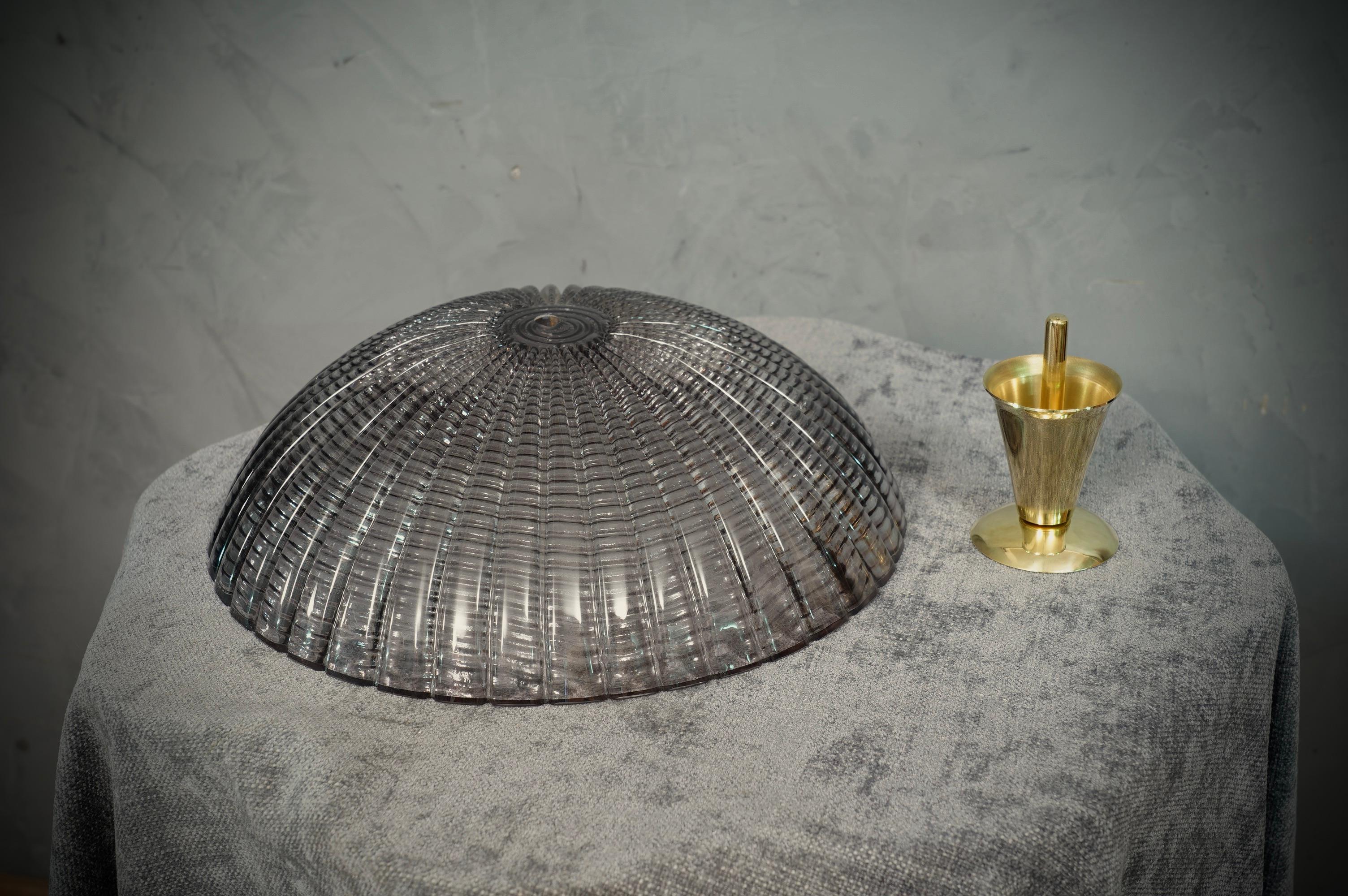 Verre de Murano Lampes de table du milieu du siècle dernier en verre d'art de Murano de couleur fumée, 1980 en vente