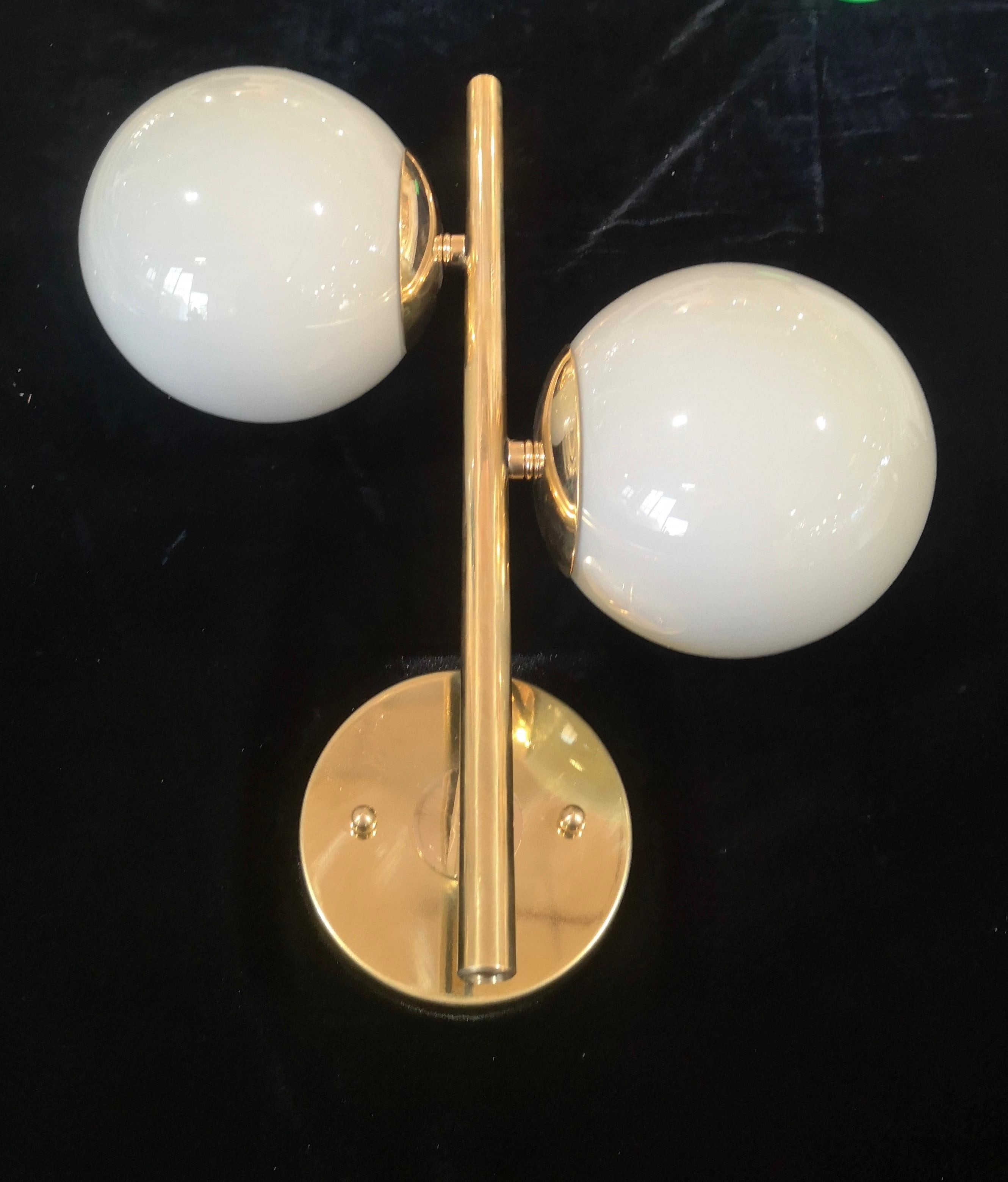 Contemporary Murano Round Art White Glass and Brass MidCentury Wall Light, 2000 For Sale