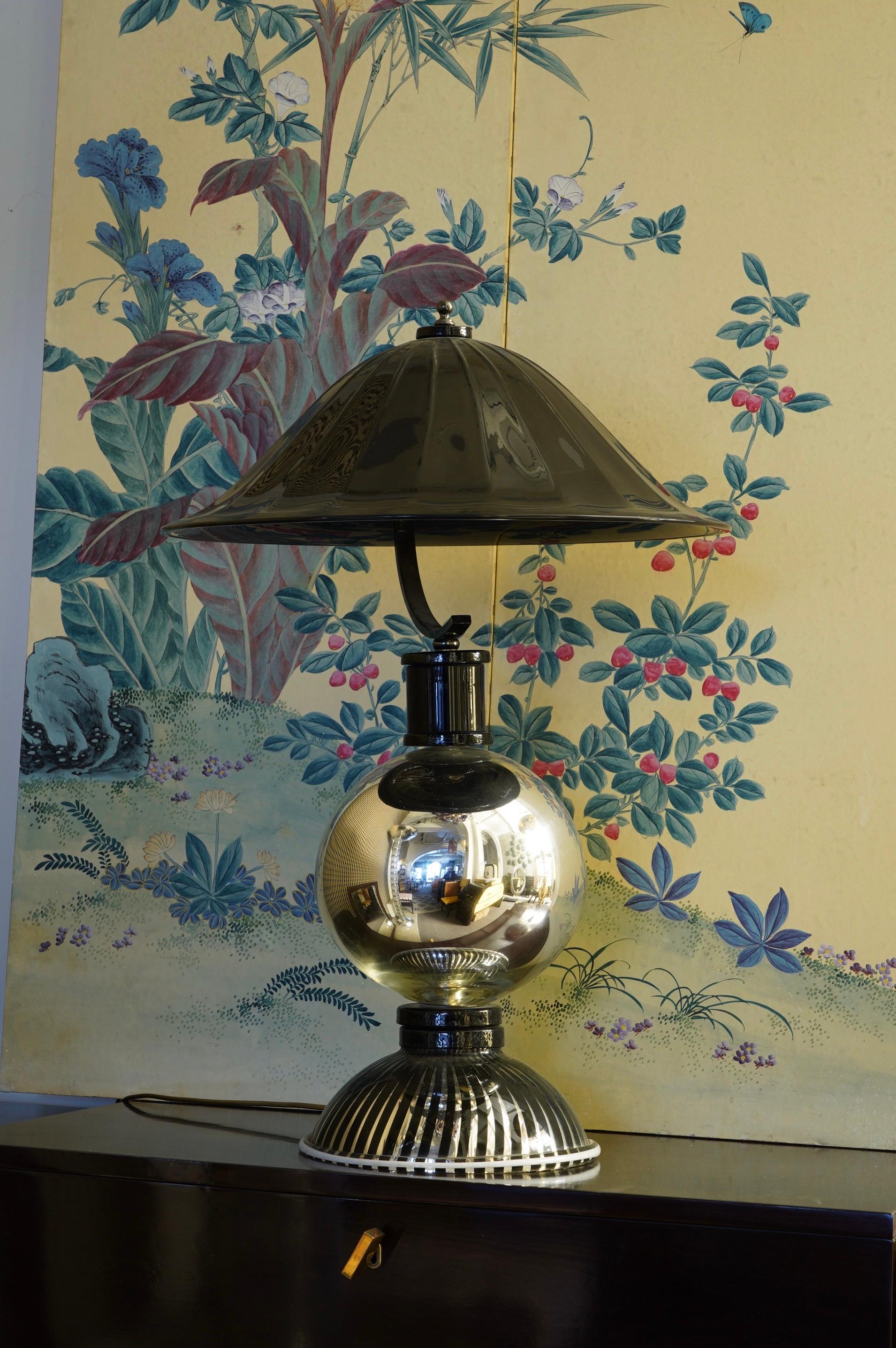 Runde Muranoglas-Tischlampen aus schwarzem Glas, 1950 (Moderne der Mitte des Jahrhunderts) im Angebot