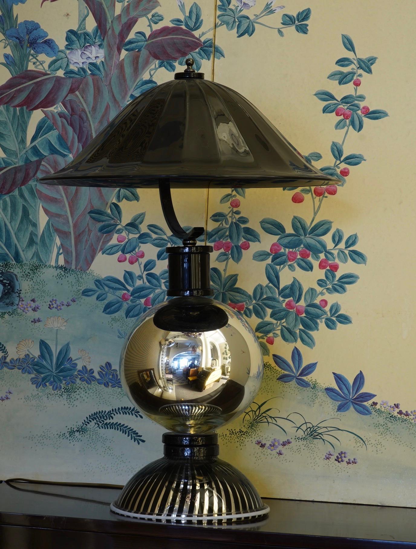 Runde Muranoglas-Tischlampen aus schwarzem Glas, 1950 (Metall) im Angebot