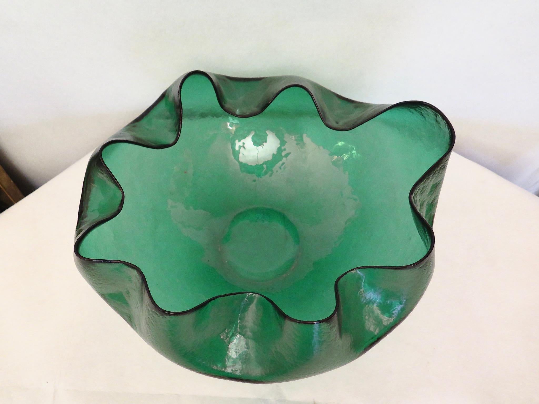Runde Vase aus grünem Kunstglas und mundgeblasenem italienischen Glas aus Murano:: 1980 7