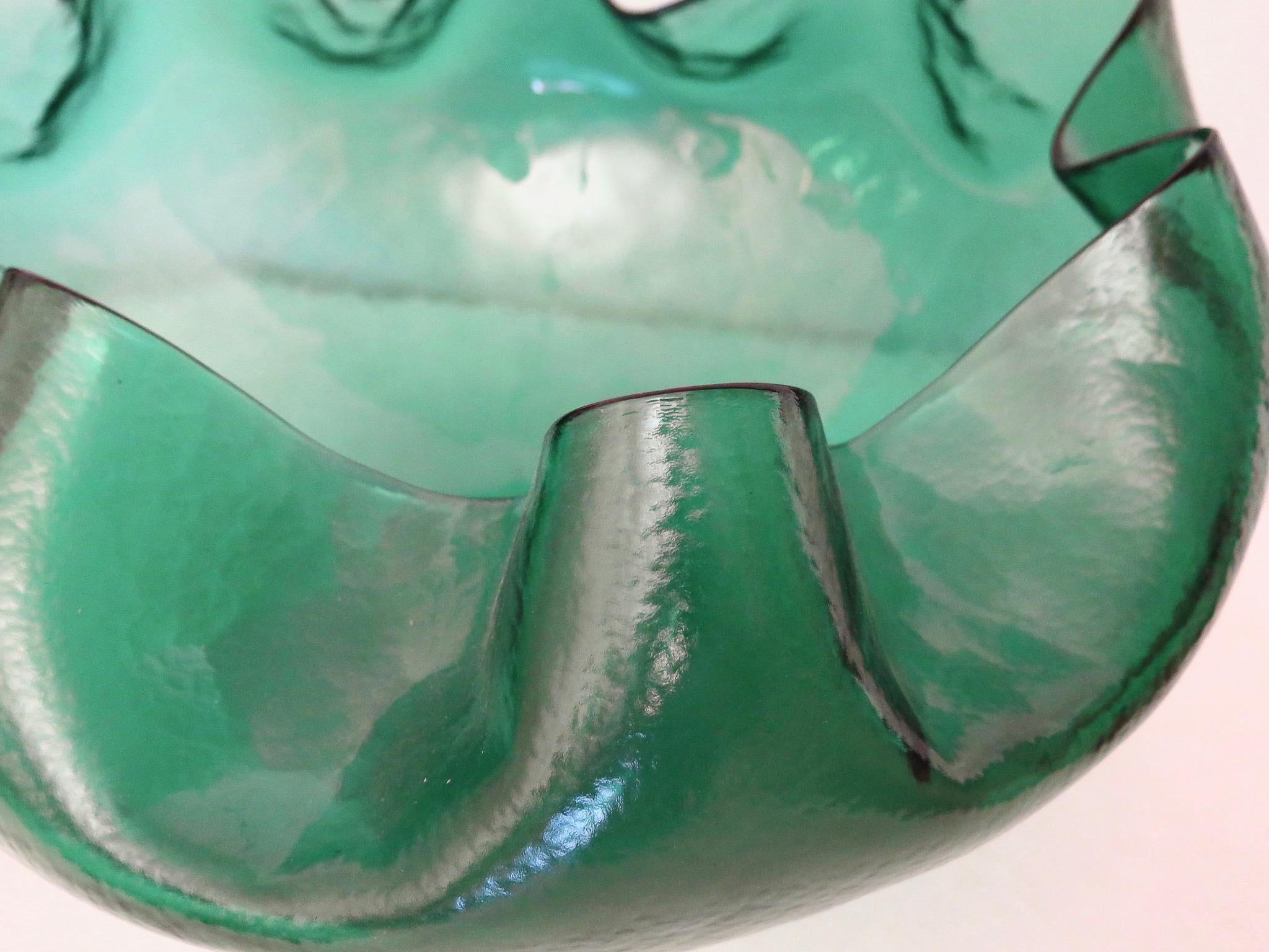 Runde Vase aus grünem Kunstglas und mundgeblasenem italienischen Glas aus Murano:: 1980 9
