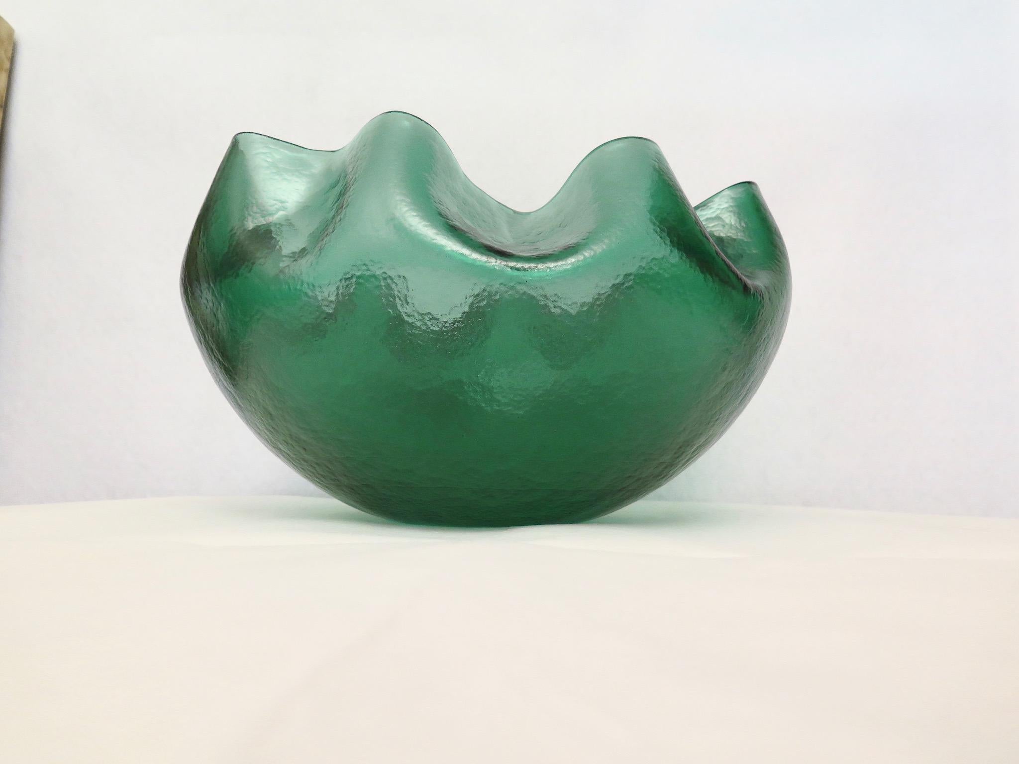 Mid-Century Modern Murano Round Green Art Glass and Blown Glass Italian Vase, 1980