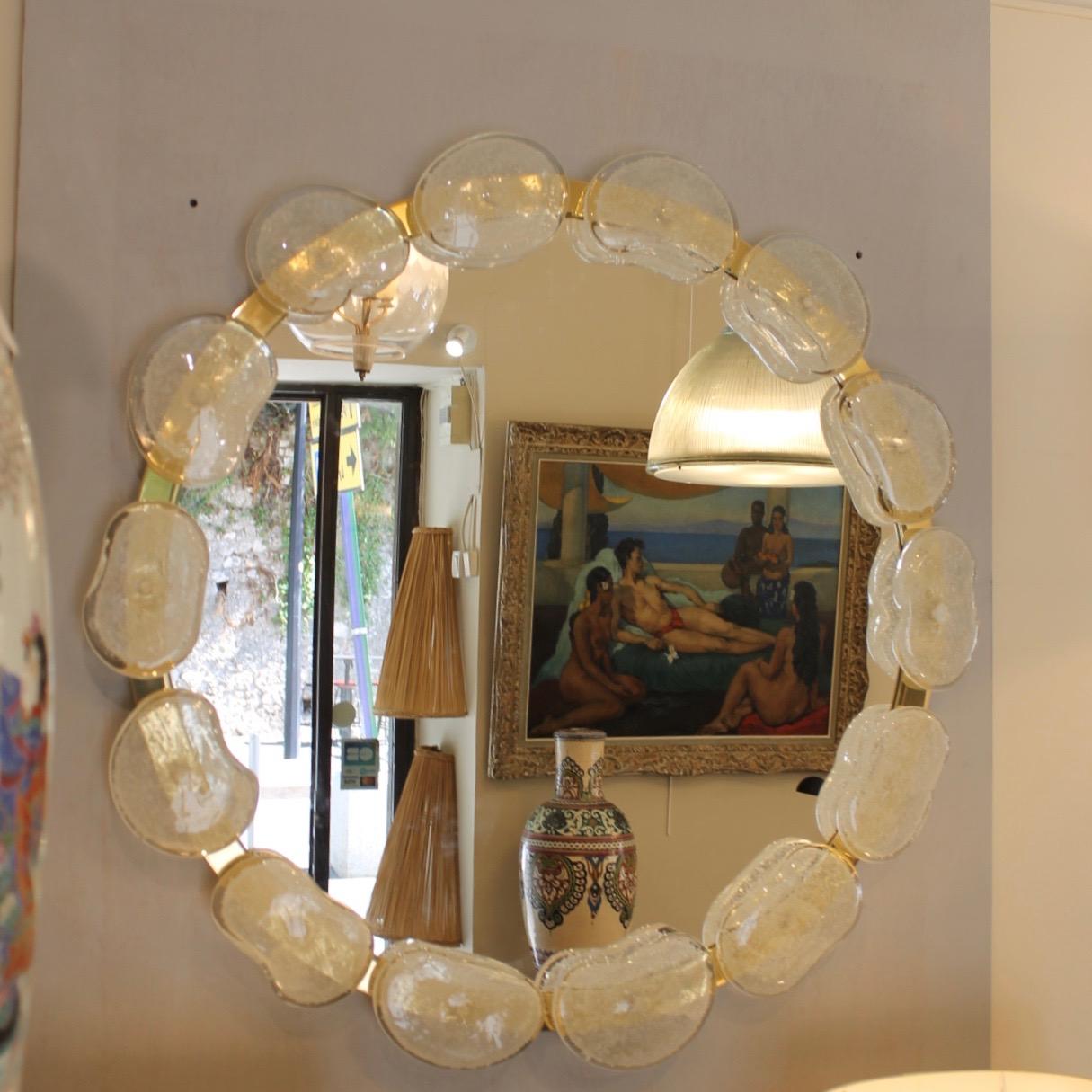 Mid-Century Modern Miroir rond de Murano, galets, moderniste en vente