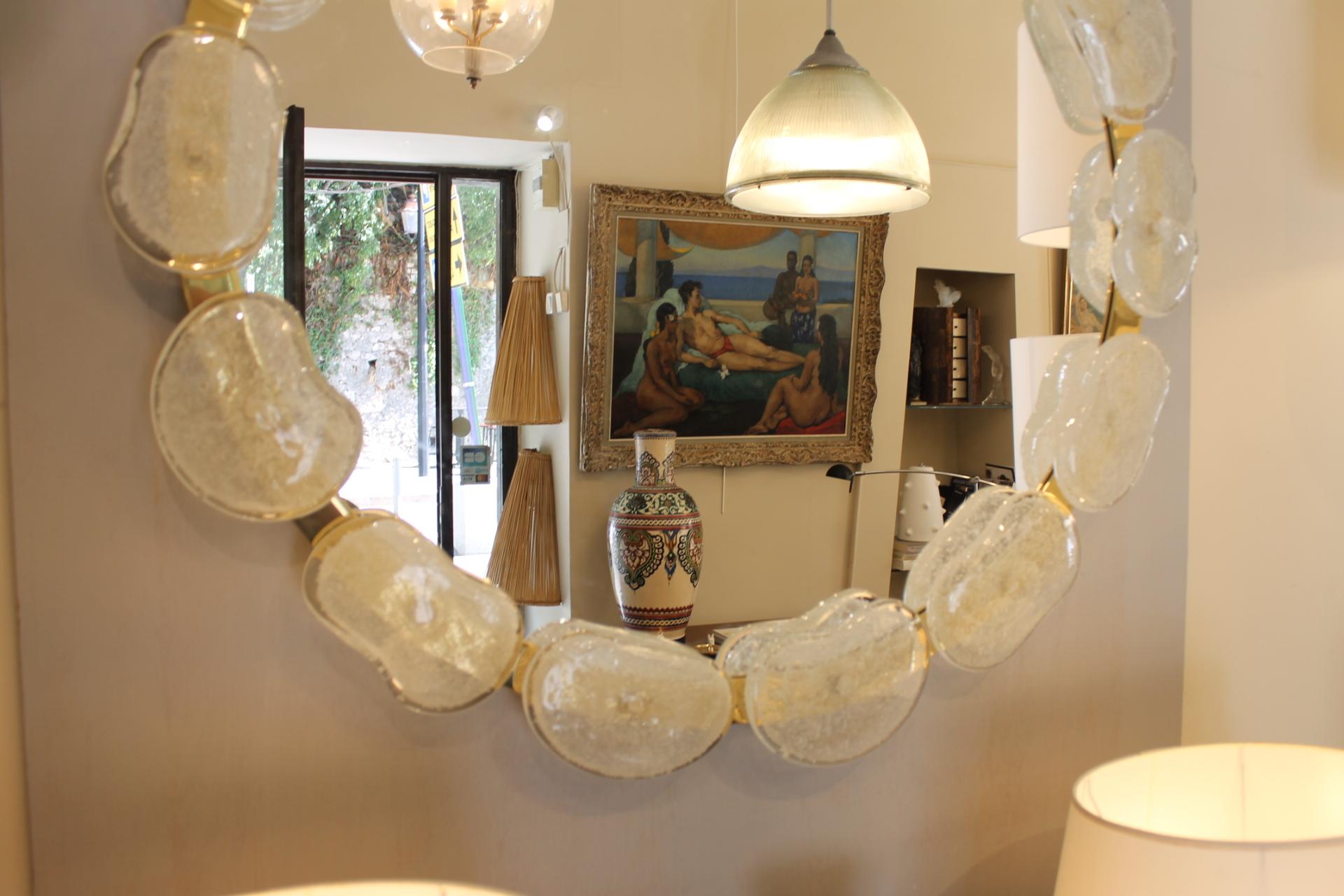 Contemporary Murano round mirror, pebbles, Modernist For Sale