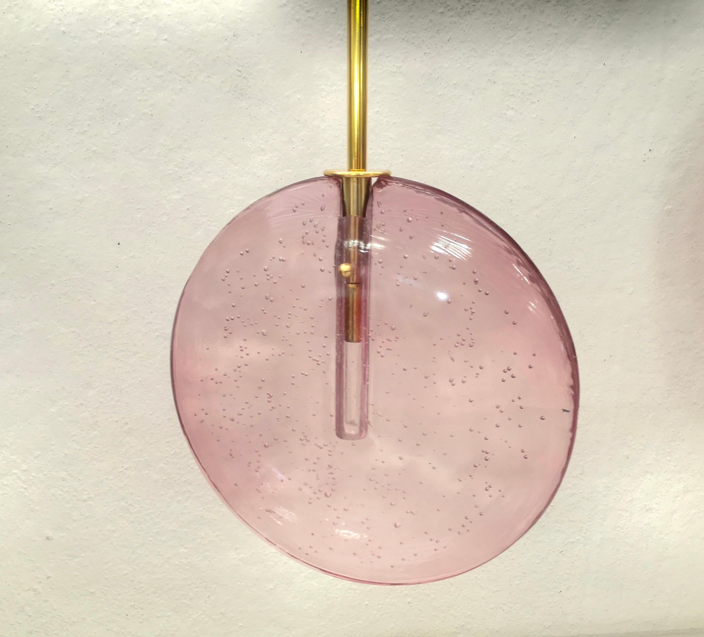 Farol / Araña y Colgante Modernos Redondos de Murano en Cristal Rosa y Latón, 2020 Moderno de mediados de siglo en venta