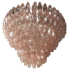 Lustre et pendentif du milieu du siècle dernier en polyèdre rose de Murano, 1970