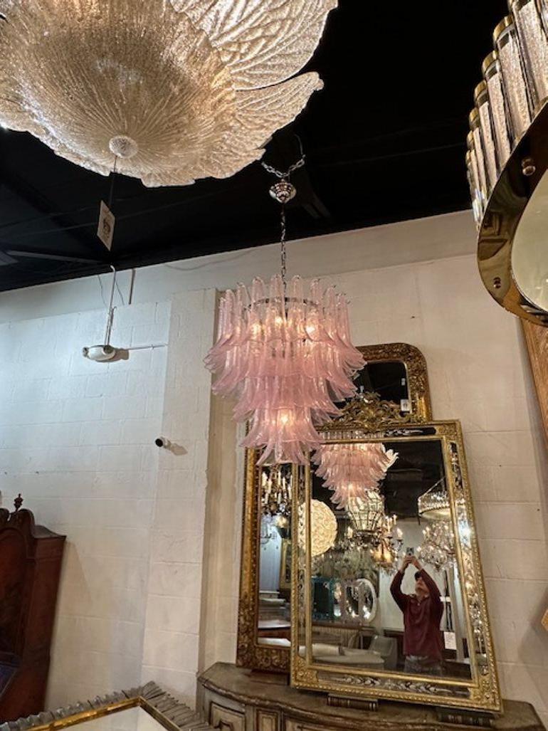 Murano Saddle Waterfall Chandelier in Pink In Good Condition For Sale In Dallas, TX