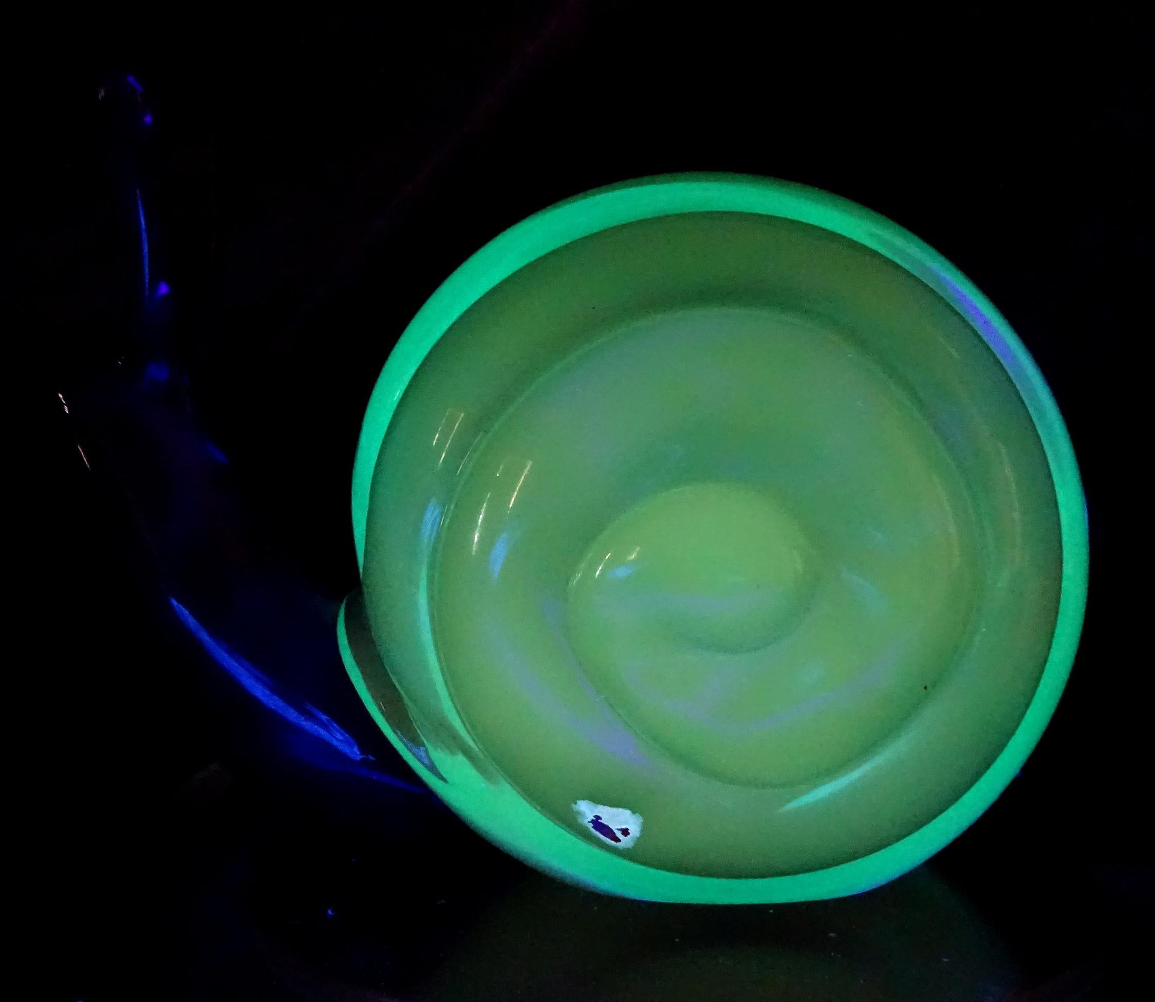 Mid-Century Modern Murano Salviati Sommerso Sapphire Blue Italian Art Glass Snail Figure Sculpture For Sale