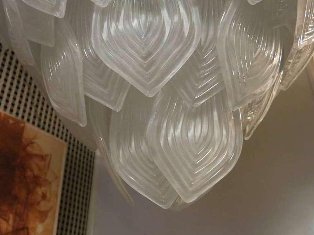 Italienische Murano-Kronleuchter aus sandgestrahltem Glas, 1990 im Zustand „Gut“ im Angebot in Rome, IT