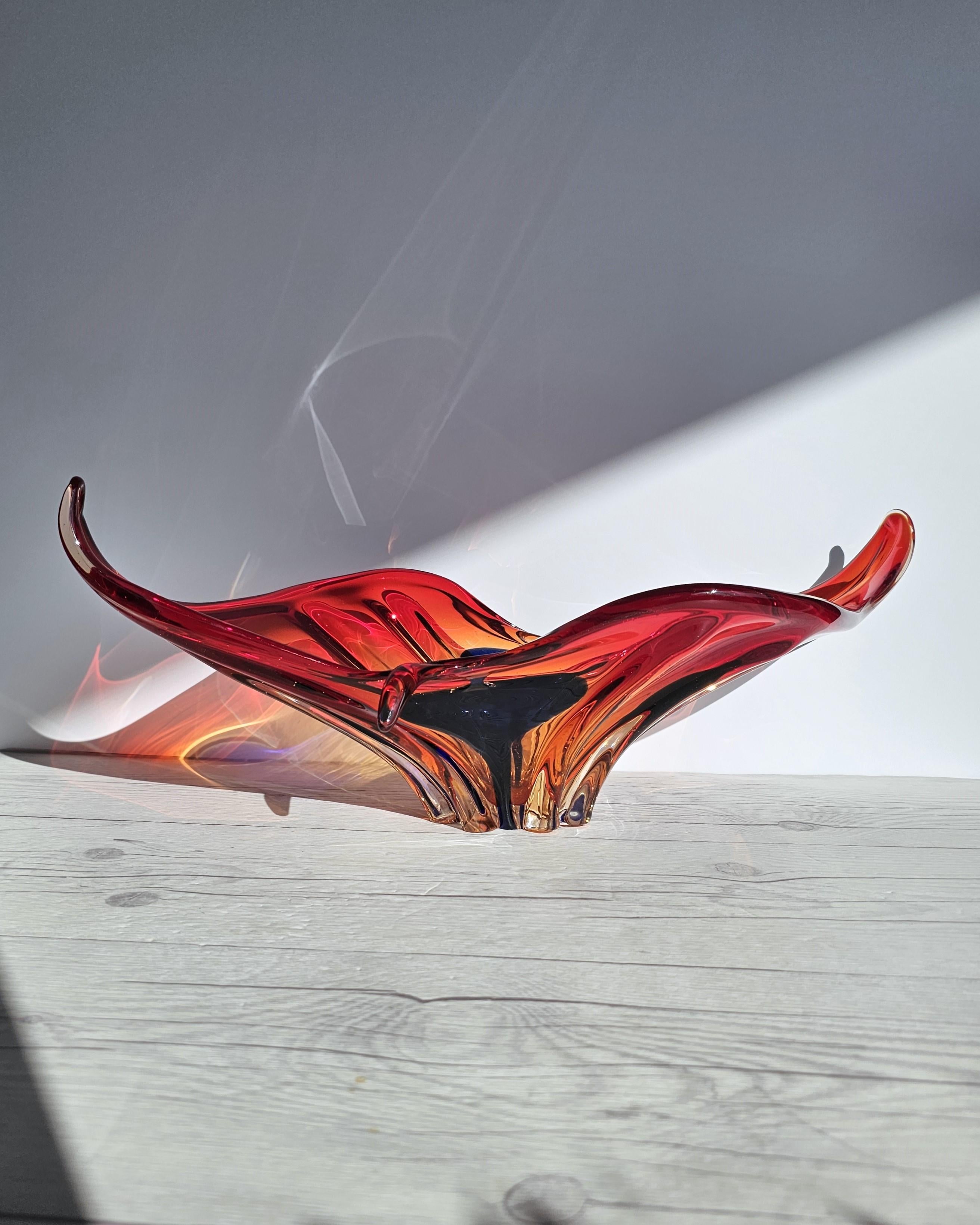 Murano, Scarlet Candy, Amber and Midnight Blue Palette, Splash Bowl Centrepiece 3