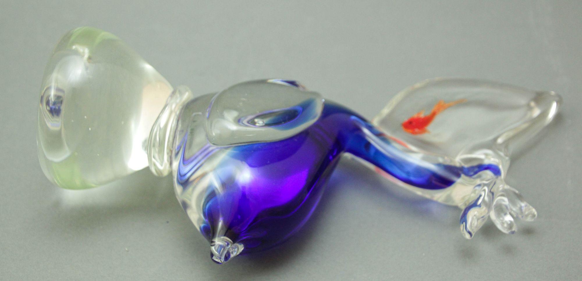 Murano Sculpture Hand Blown Glass Pelican with Goldfish Italian Design 1960s 5