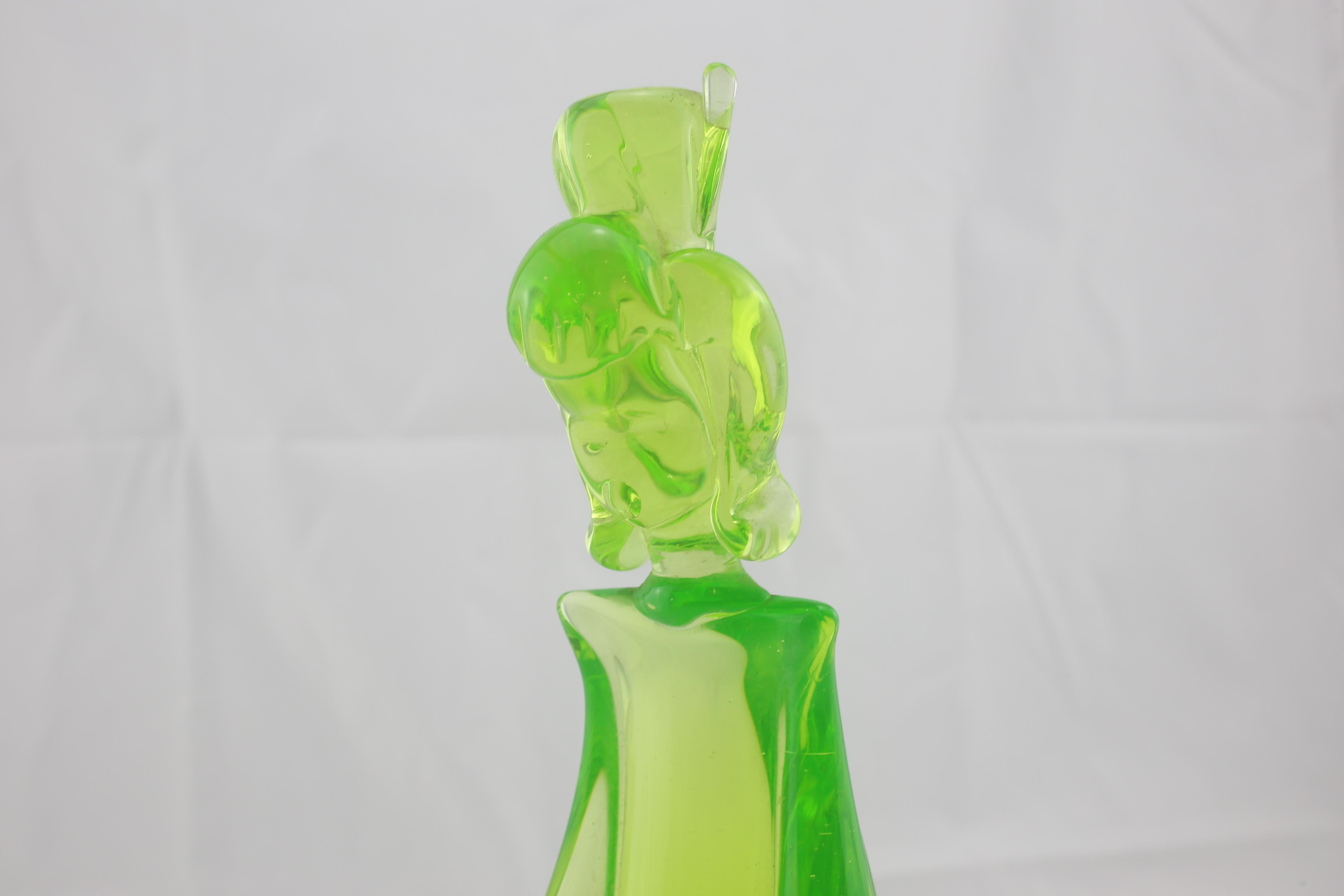 Mid-Century Modern Italian Geisha Sculpture in Green Murano Glass, 1960s In Excellent Condition For Sale In Byron Bay, NSW
