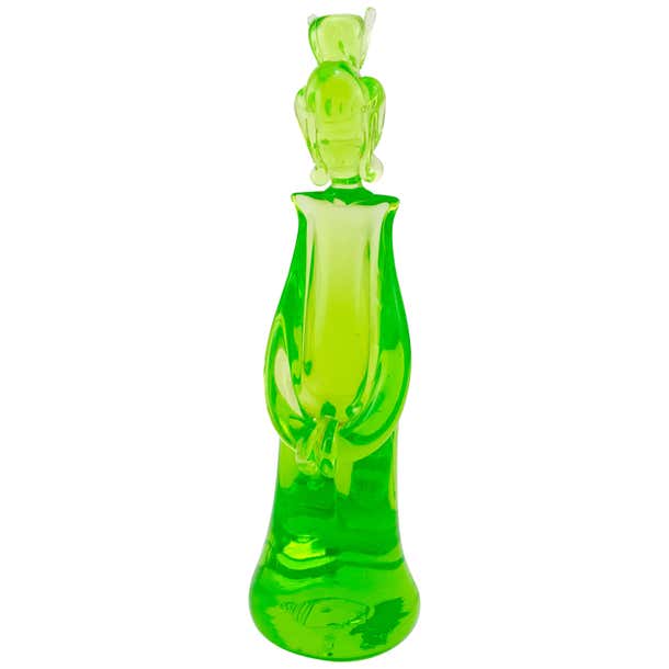 Geisha Italian Mid-Century Modern Italian Geisha Sculpture in Green Murano Glass ...