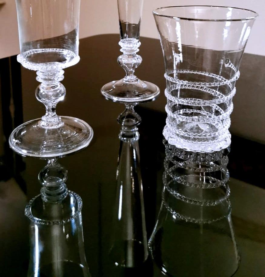 Service de Murano 36 verres et pichet en verre soufflé et décorations appliquées en vente 1