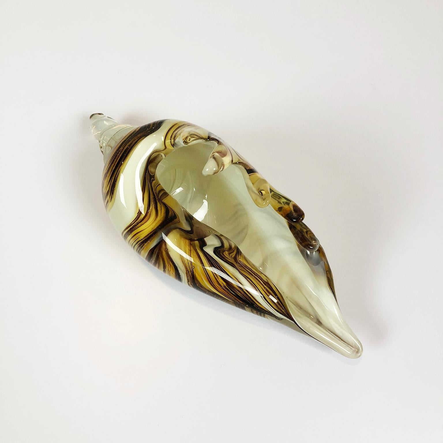 Mid-Century Modern Murano Shell Vase For Sale