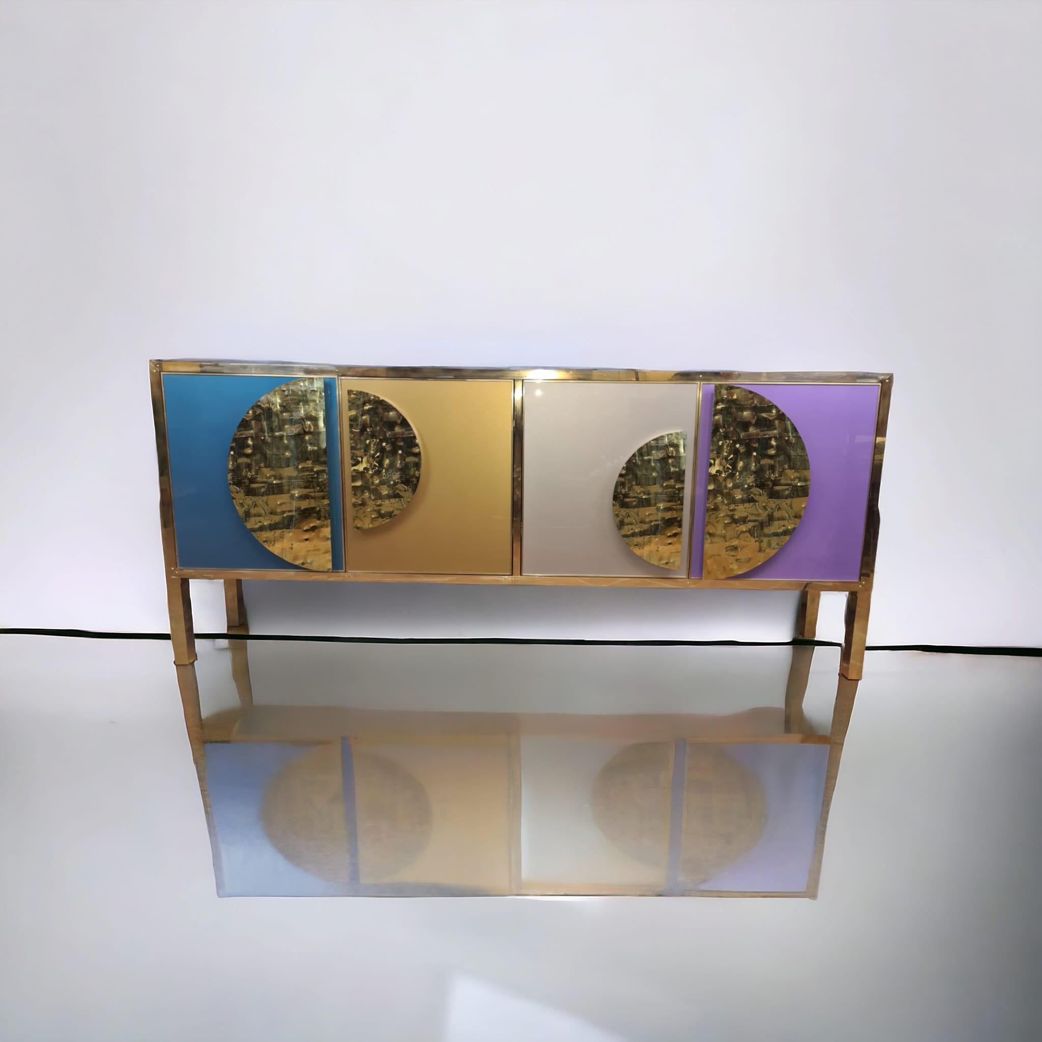 Enfilade de Murano : Un bijou de verre et de laiton disponible Abîmé - En vente à Guazzora, IT