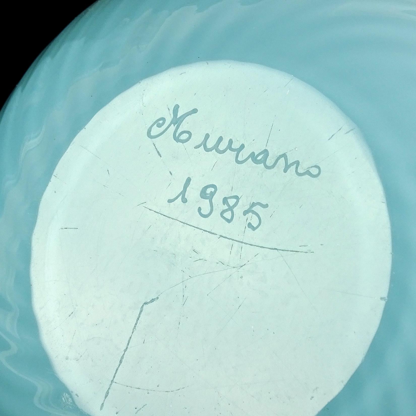 Murano Firmado 1985 Azul Claro Tapón Dorado Arte Italiano Botellas de Vidrio Vanidad en Bueno estado para la venta en Kissimmee, FL