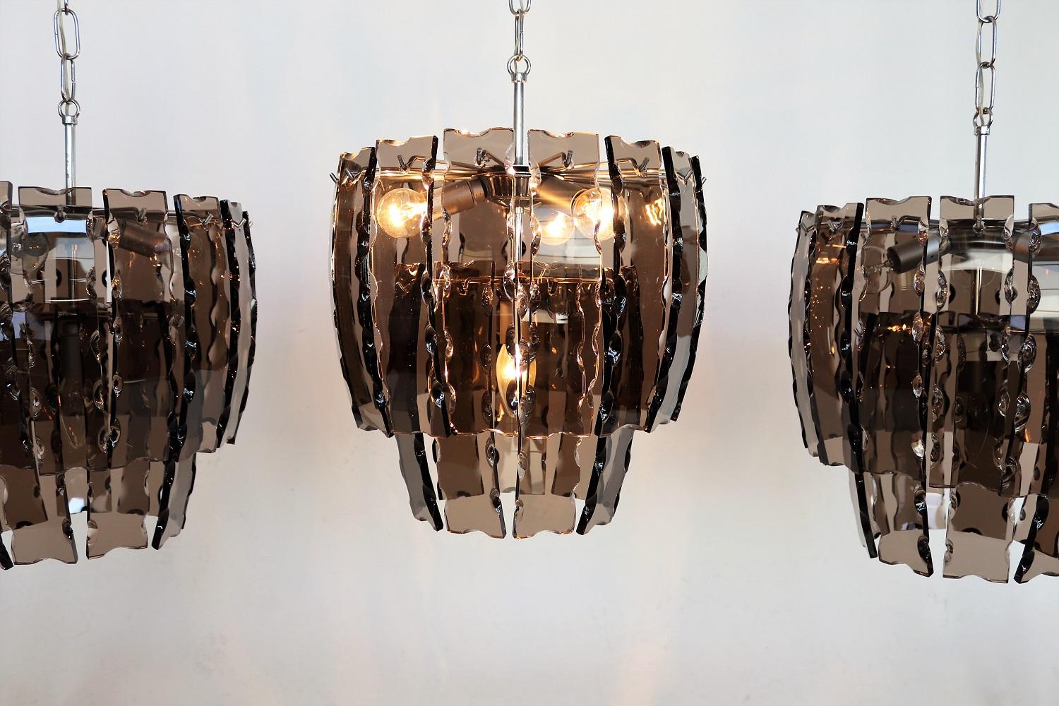 Italian Midcentury Murano Glass and Chrome Chandelier, 1970s In Good Condition In Morazzone, Varese