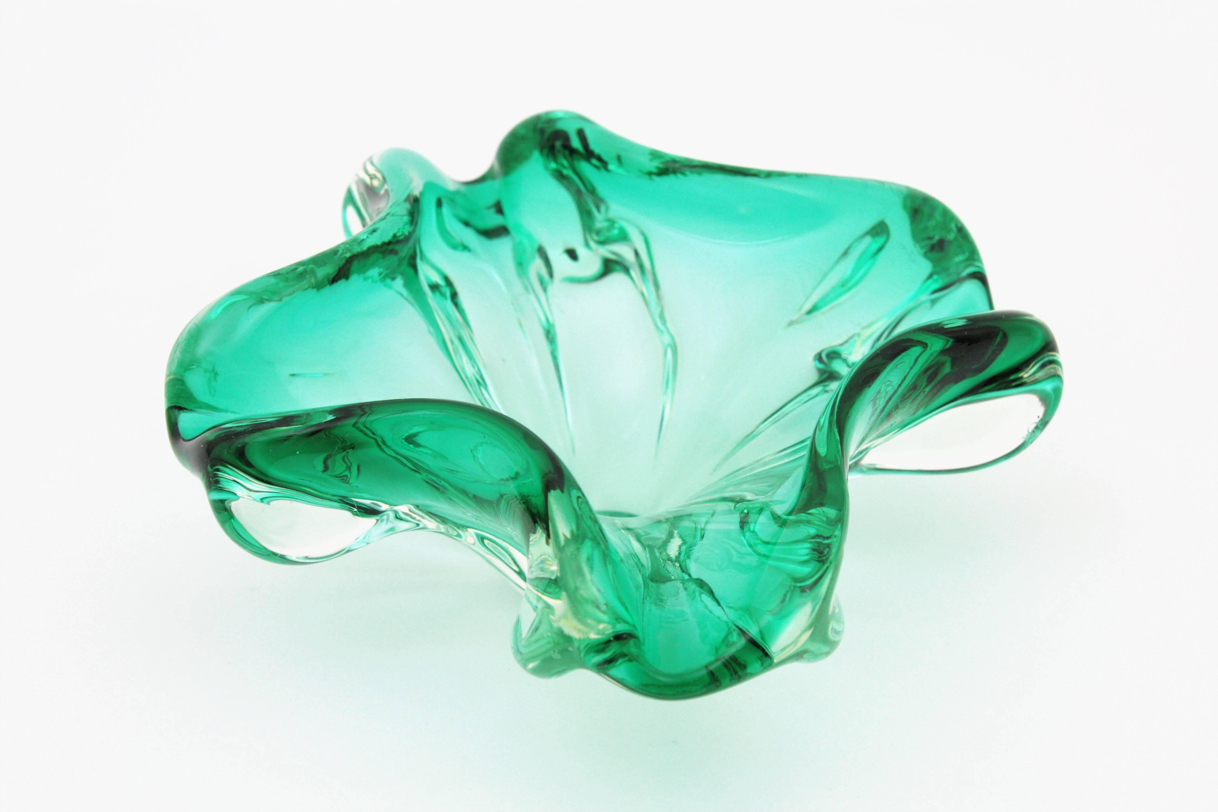 Murano Sommerso Aqua Green Art Glass Bowl, Ashtray or Vide-Poche For Sale 1