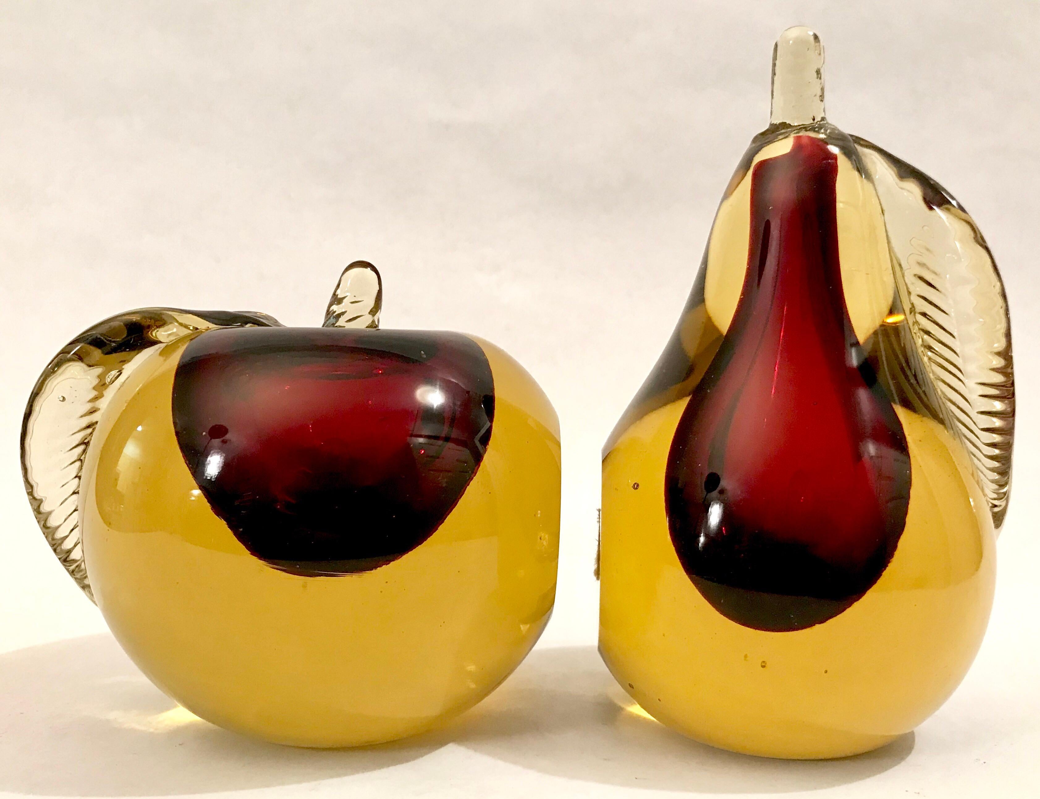 Murano Sommerso Art Glass Apple and Pear Bookends In Good Condition For Sale In Lake Success, NY