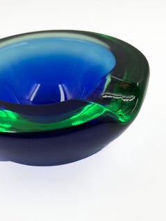 Murano Glass Sommerso Kunstglas Aschenbecher, Italien, Mitte des Jahrhunderts Modern