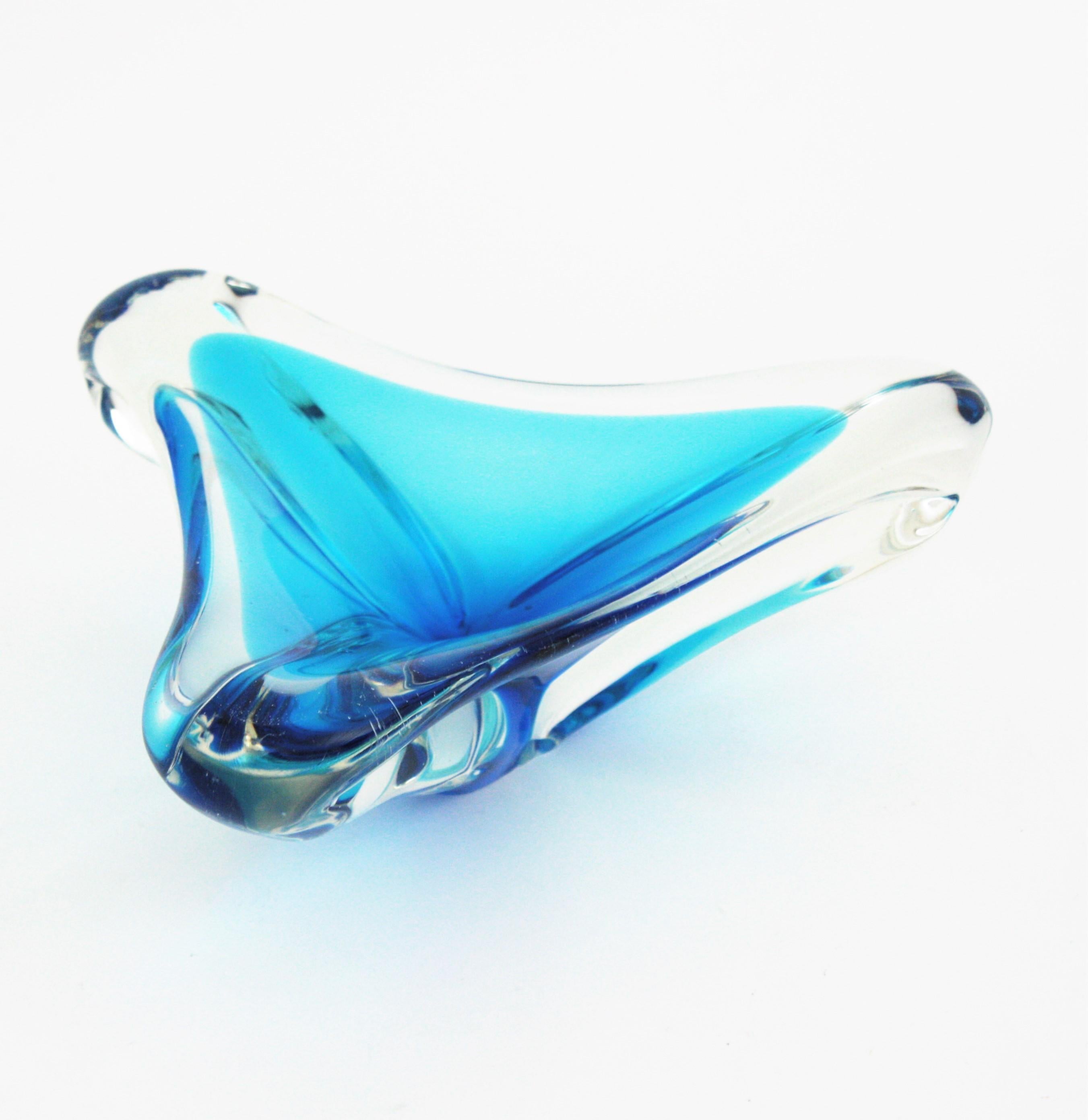 Murano Sommerso Clear and Blue Triangular Art Glass Bowl For Sale 3