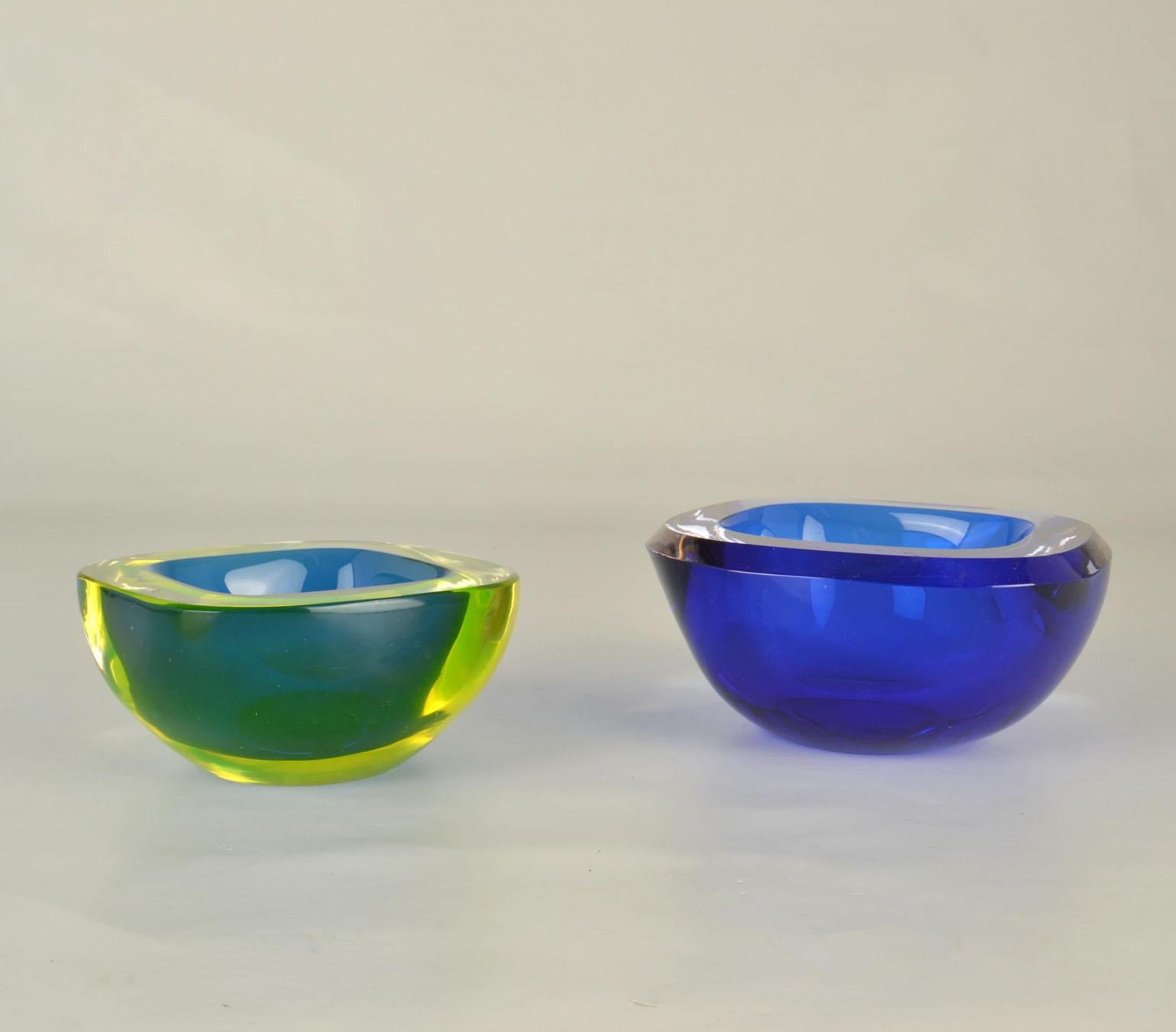 Murano Sommerso Blue Glass Bowls by Flavio Poli for Seguso, Italy, 1960 In Excellent Condition For Sale In London, GB