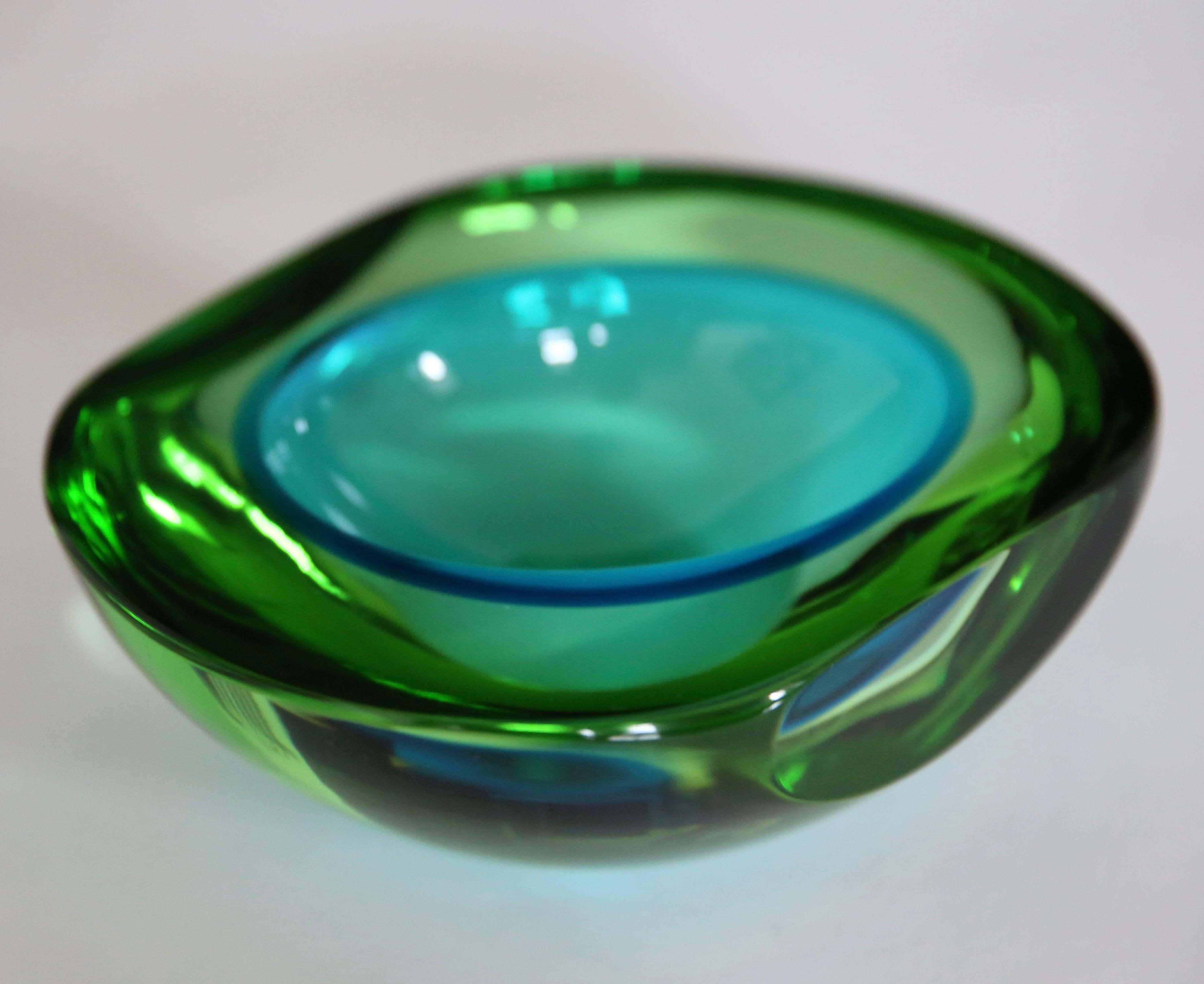 Italian Murano Sommerso Blue-Green Faceted Bowl by Mandruzzato, 1970