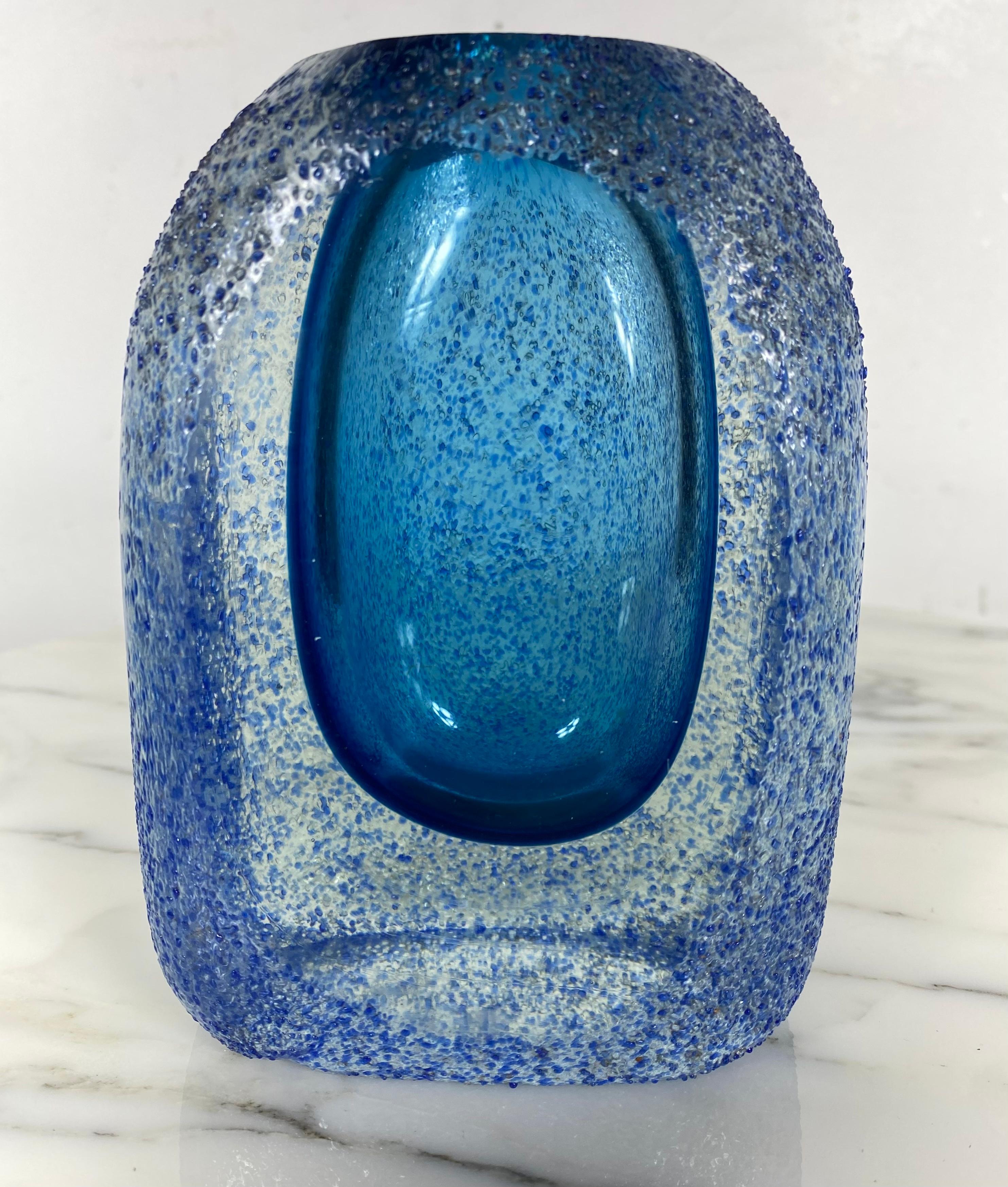 Murano Sommerso Cobalt and Azure BlueTextured Glass Vase For Sale 1