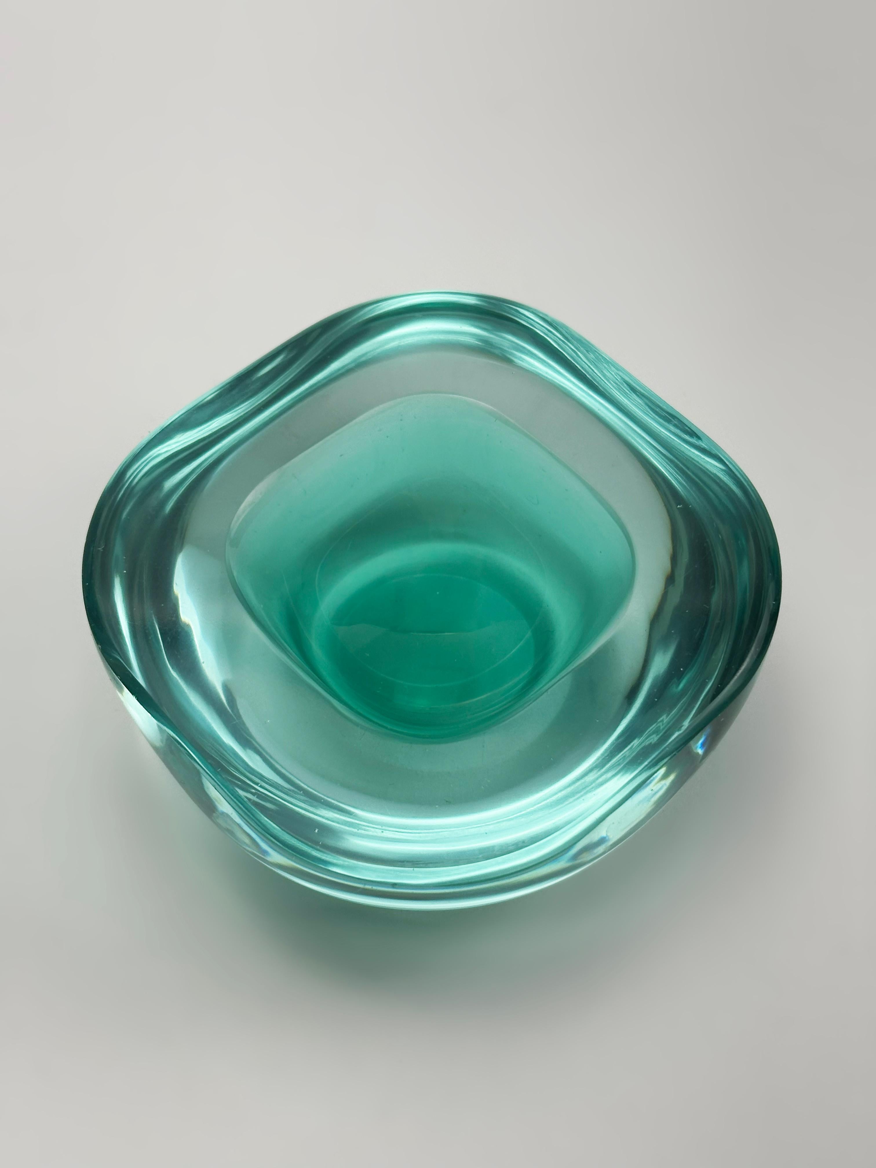 Anodized Murano Sommerso Geode Bowl by Archimede Seguso in Mint and Blue, Italy, 1960s For Sale