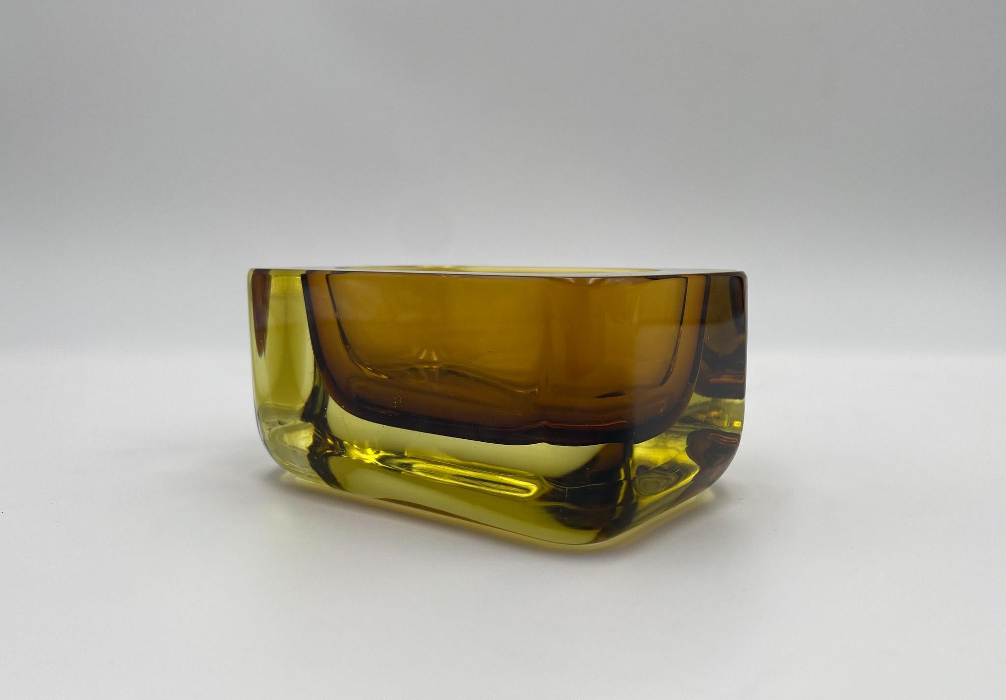 Murano Sommerso Glass Block Bowl / Vide Poche, Italy, 1970's  For Sale 7