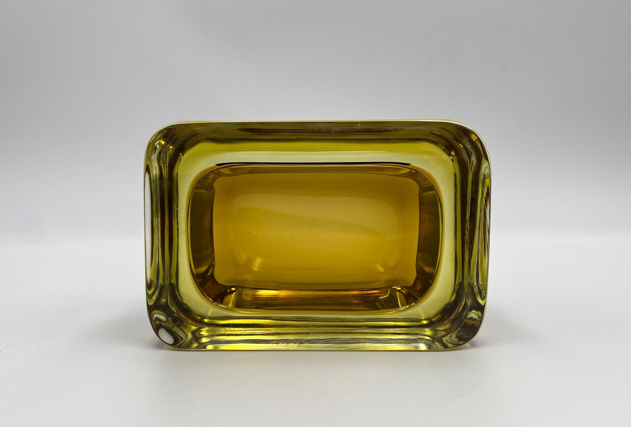 Murano Sommerso Glass Block Bowl / Vide Poche, Italy, 1970's  For Sale 3