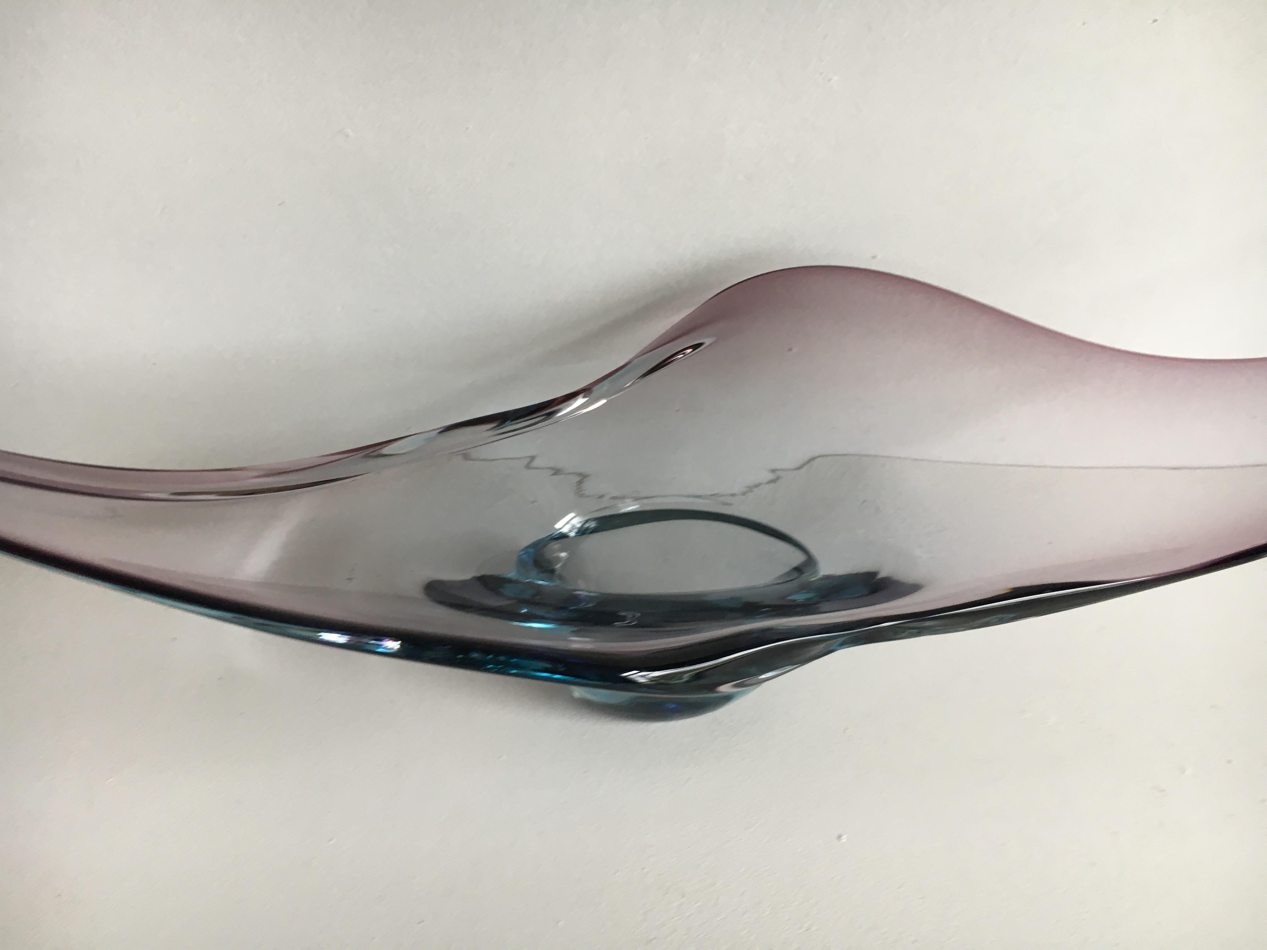 Milieu du XXe siècle Coupe en verre Murano Glass Sommerso, années 1960 en vente
