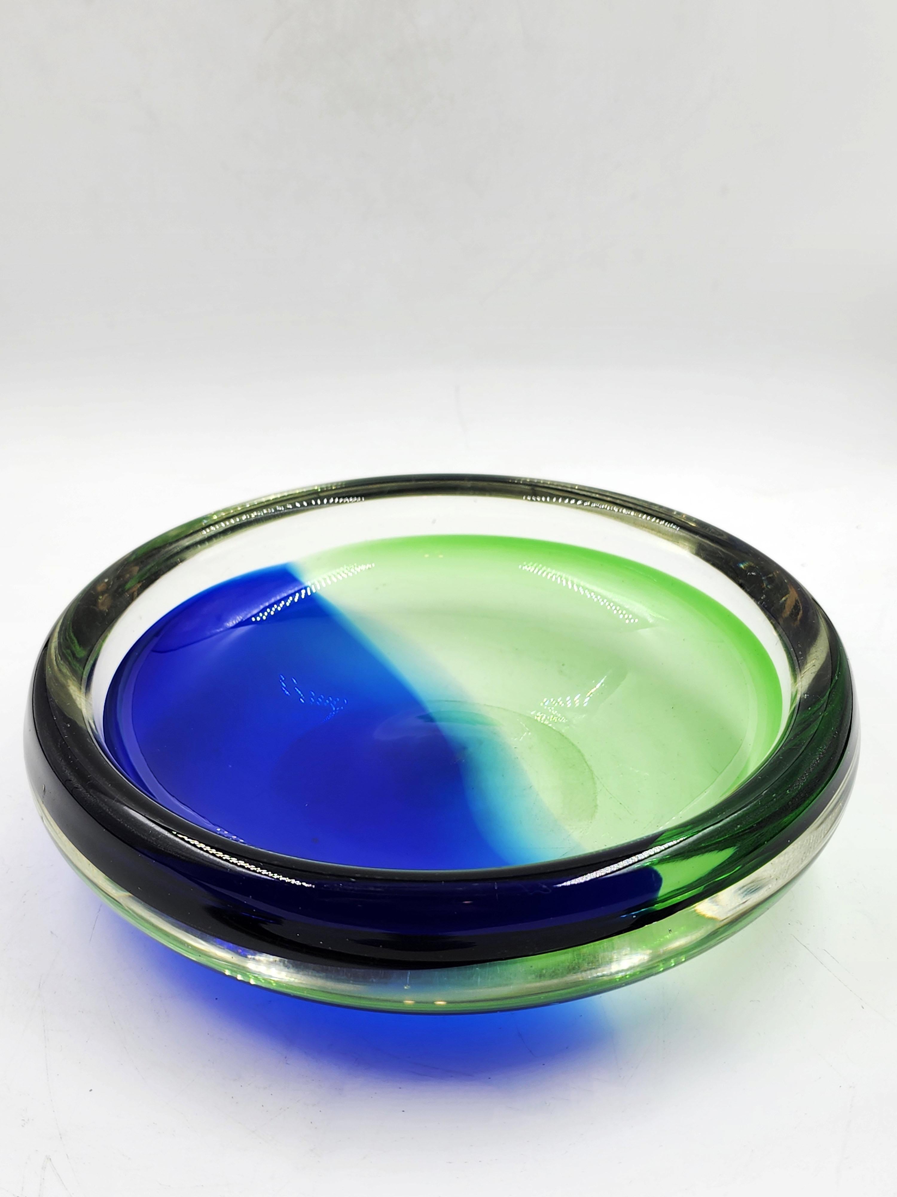 Italian Murano Sommerso glass bowl by Venini from the 1960s For Sale