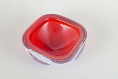 Murano Sommerso Glass Bowl. Ruby Red and Opaline White. 1960s/70s
