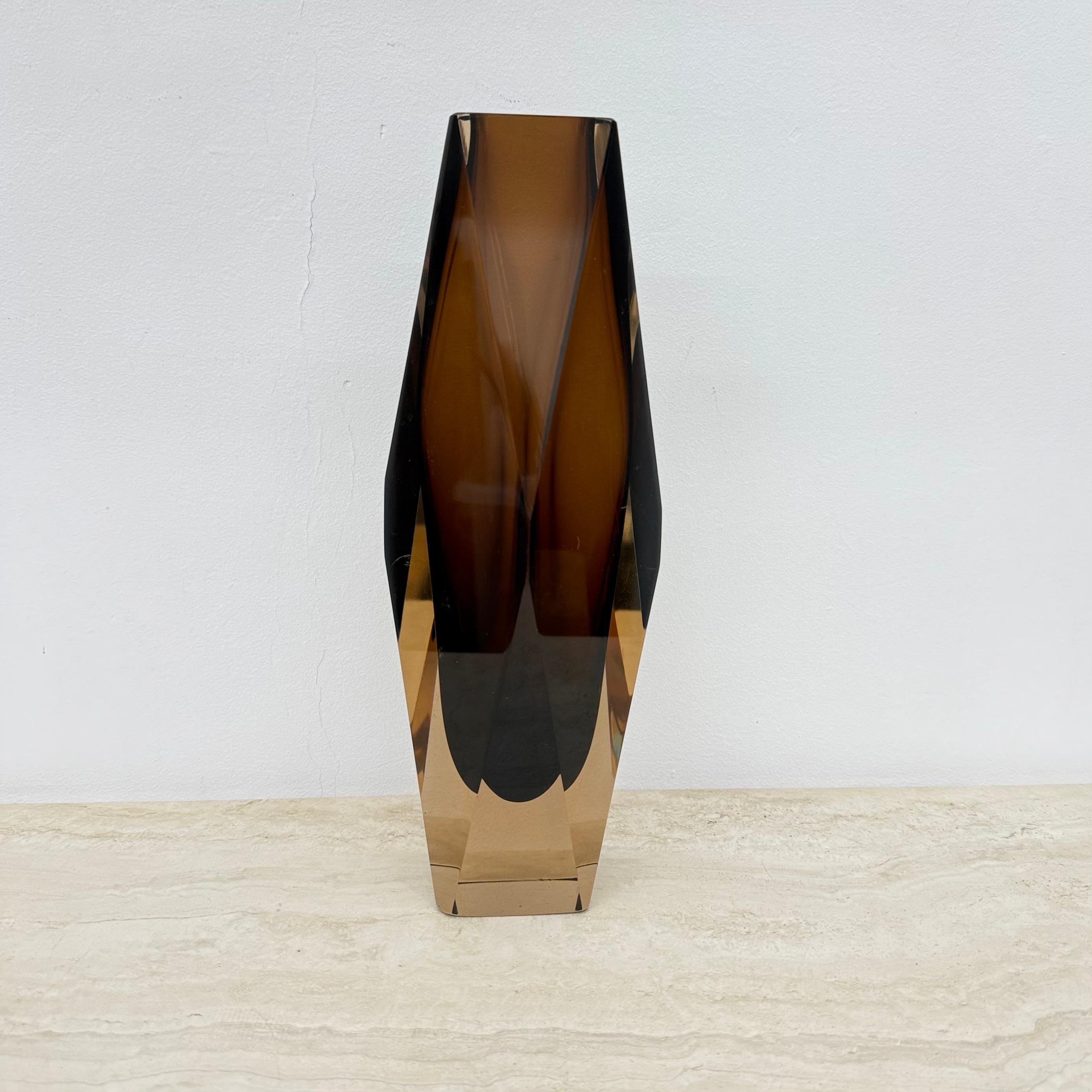 Murano sommerso glass faceted vase by Flavio Poli , 1970s For Sale 5