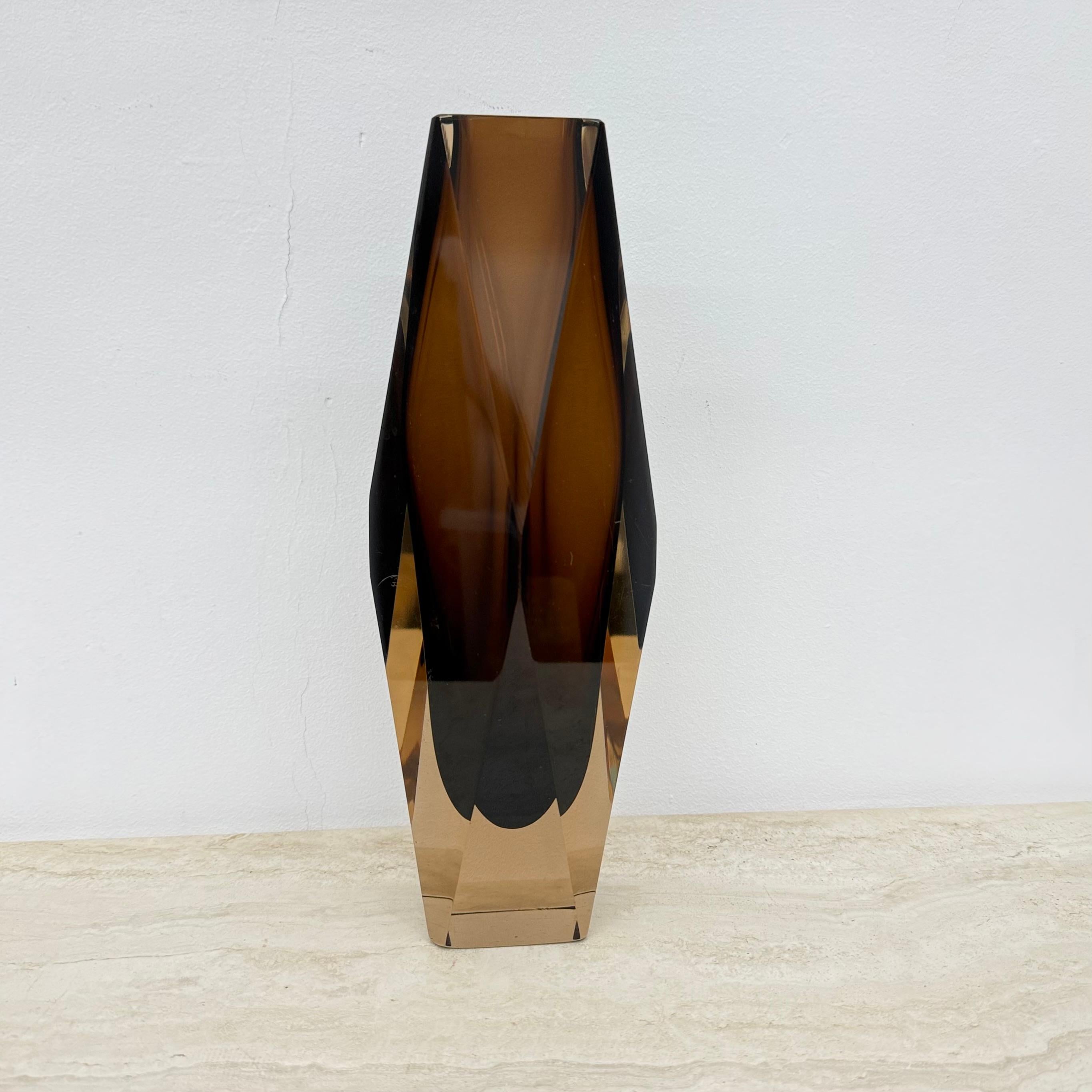 Murano sommerso glass faceted vase by Flavio Poli , 1970s For Sale 6