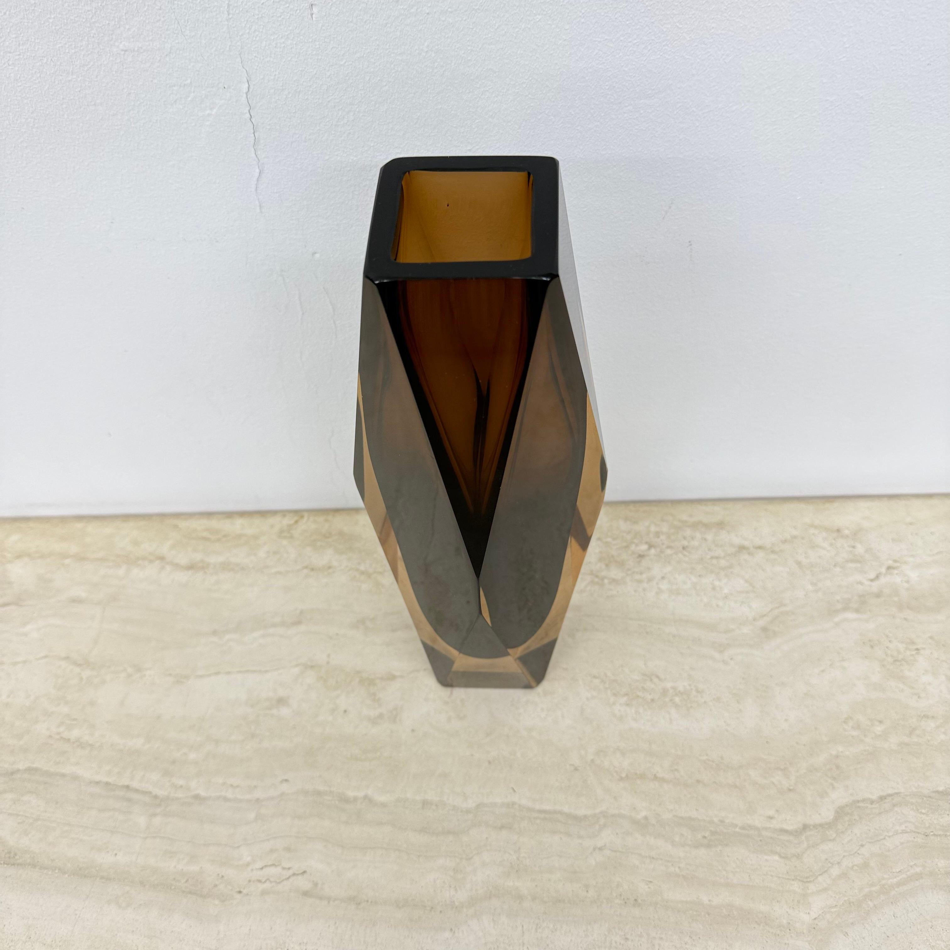 Murano sommerso glass faceted vase by Flavio Poli , 1970s For Sale 11