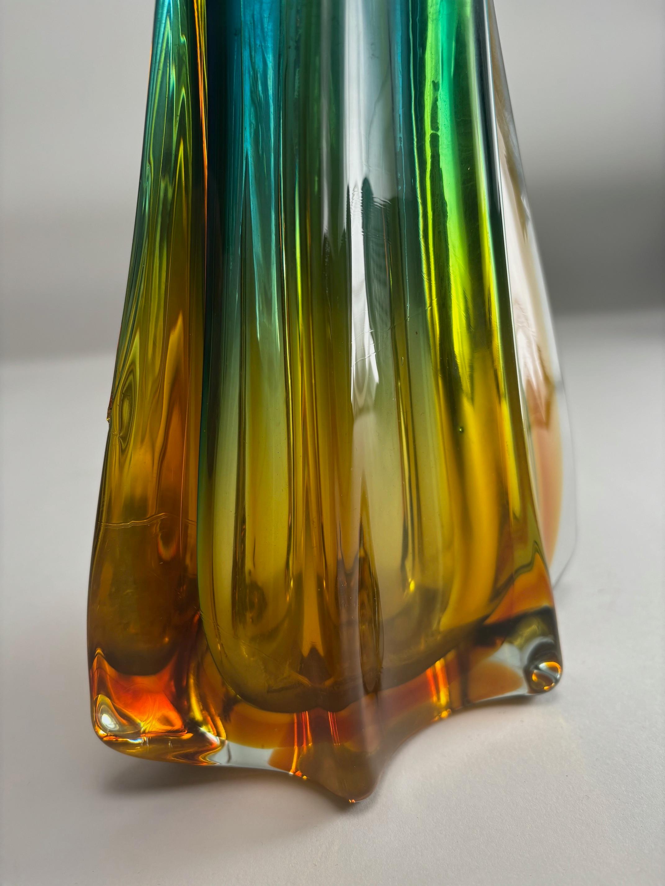 Italiano Vaso in vetro di Murano Glass Sommerso, Att to Seguso, Italia,  1970s in vendita
