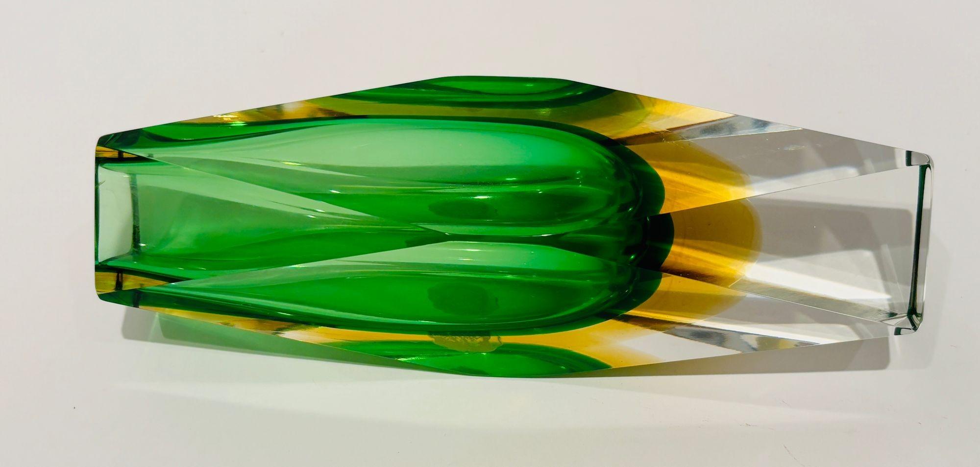 Murano Glass Sommerso Vase in Grün & Gelb von Flavio Poli für Mandruzzato (Glaskunst) im Angebot