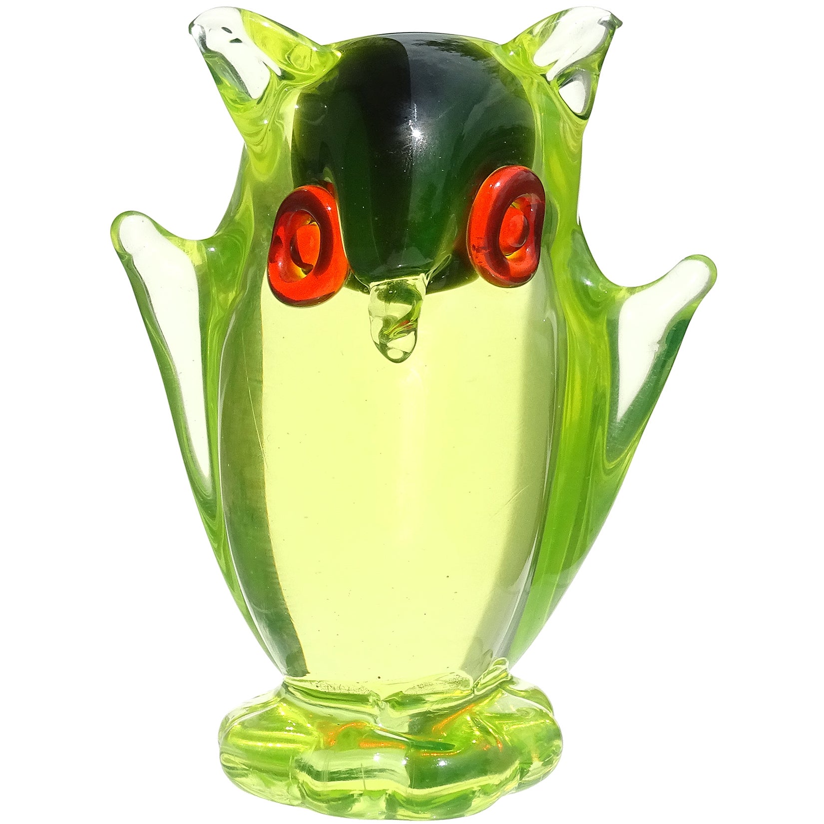 Murano Sommerso Glowing Uranium Green Italian Art Glass Owl Bird Figurine For Sale