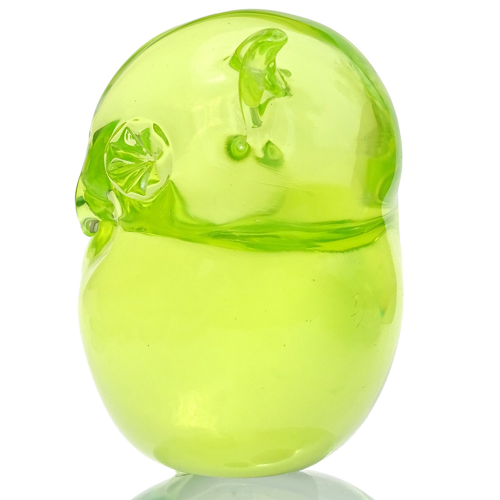 Hand-Crafted Murano Sommerso Glowing Uranium Green Italian Art Glass Owl Bird Sculpture For Sale