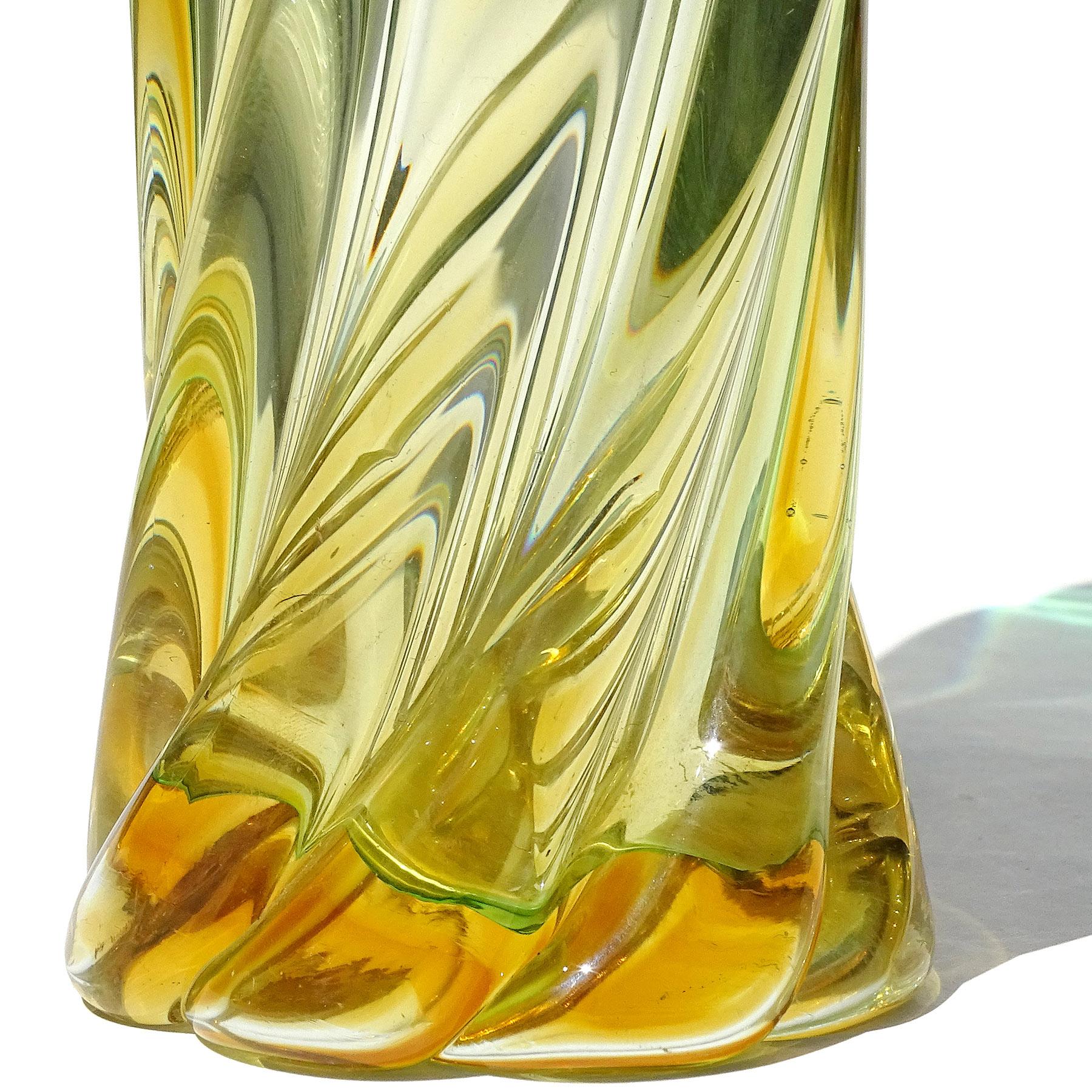 20th Century Murano Sommerso Green Golden Yellow Italian Art Glass Ribbed Swirl Flower Vase For Sale